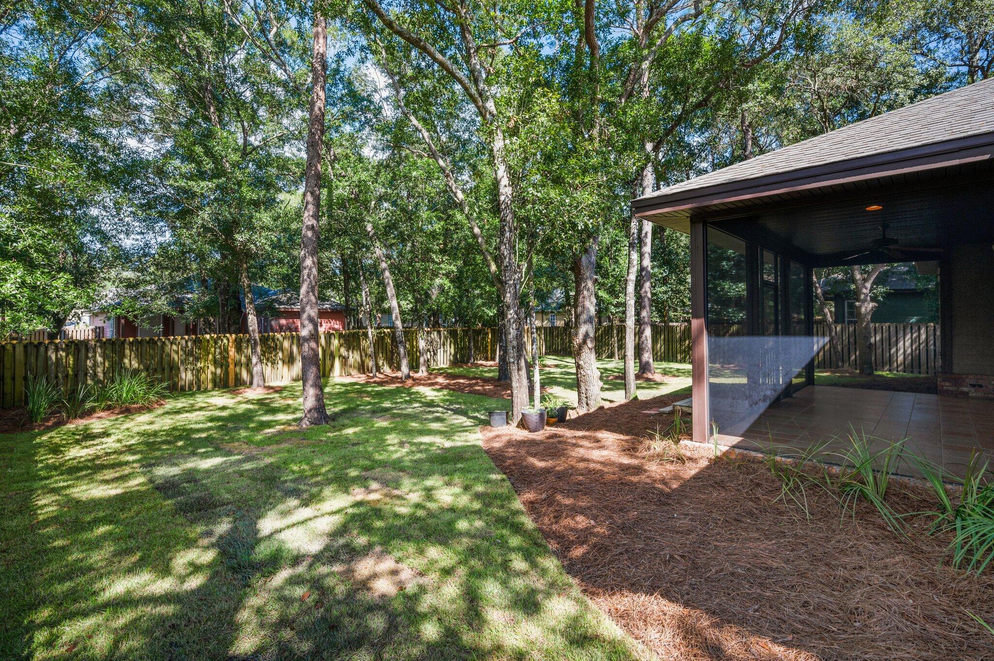 CANOPIES OF FREEPORT - Residential