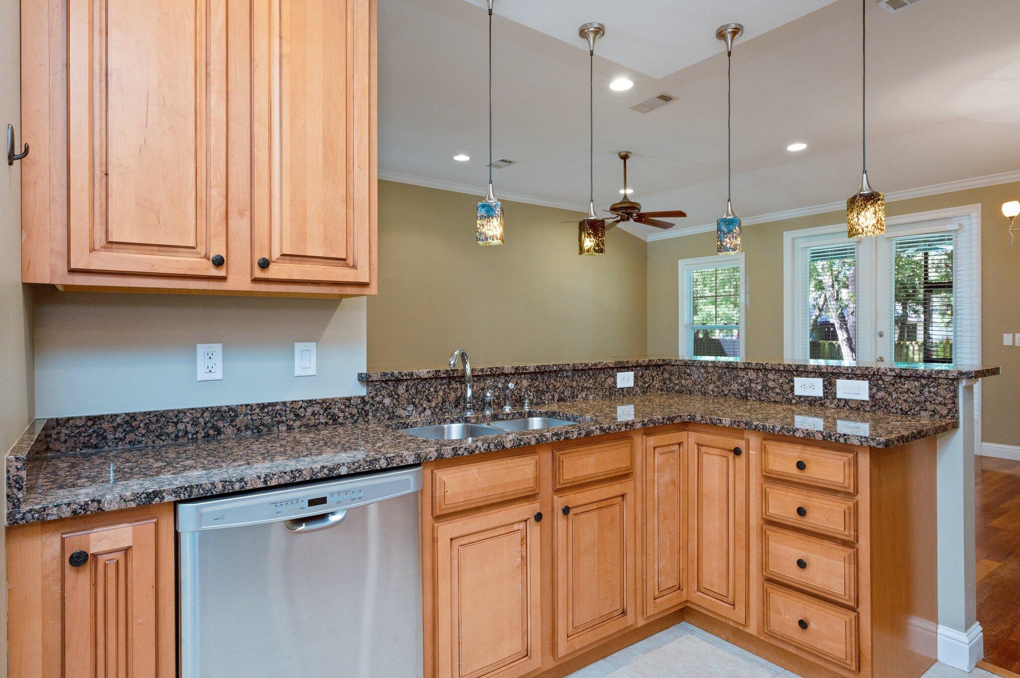 CANOPIES OF FREEPORT - Residential