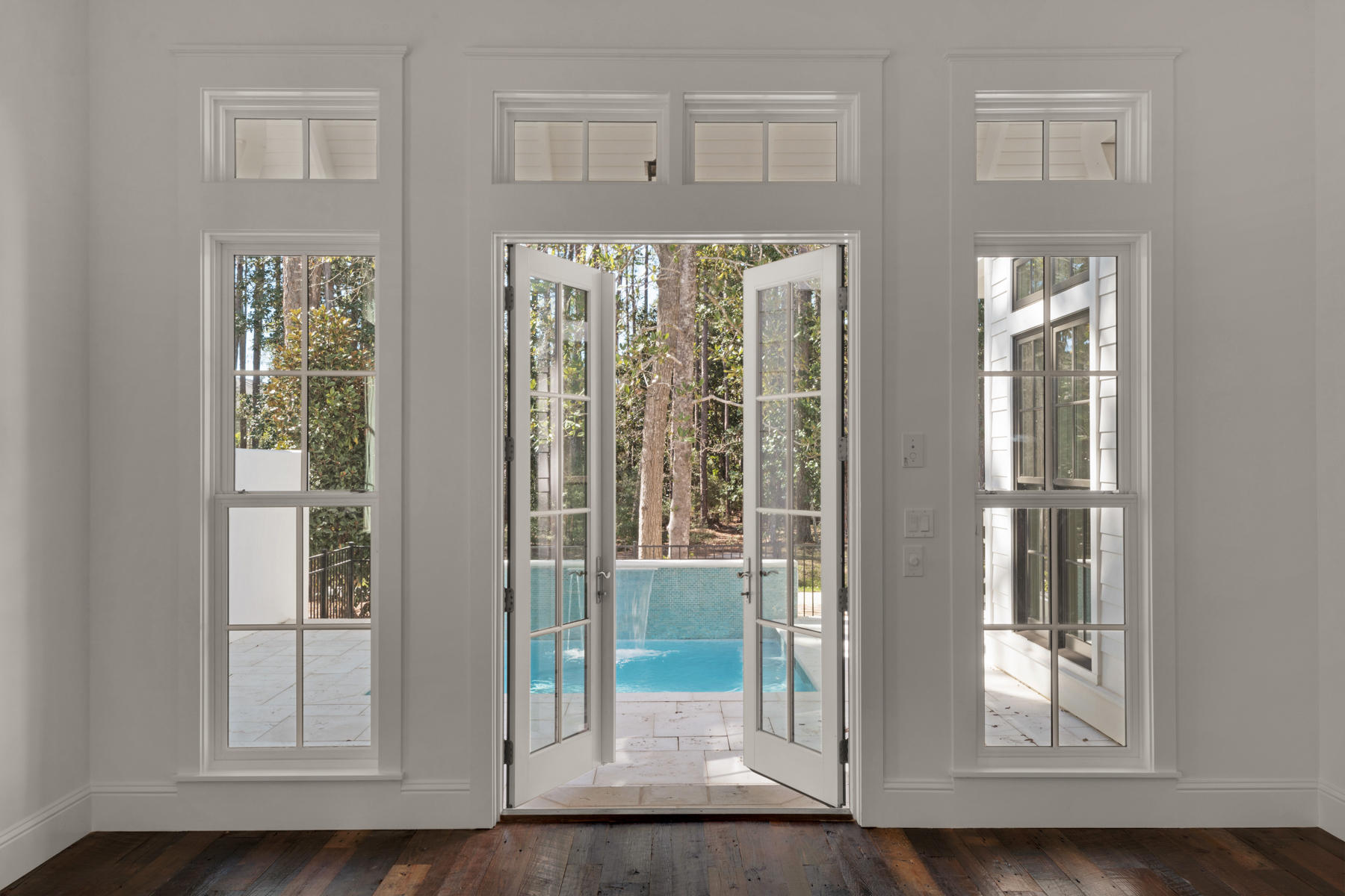 CHURCHILL OAKS - Residential