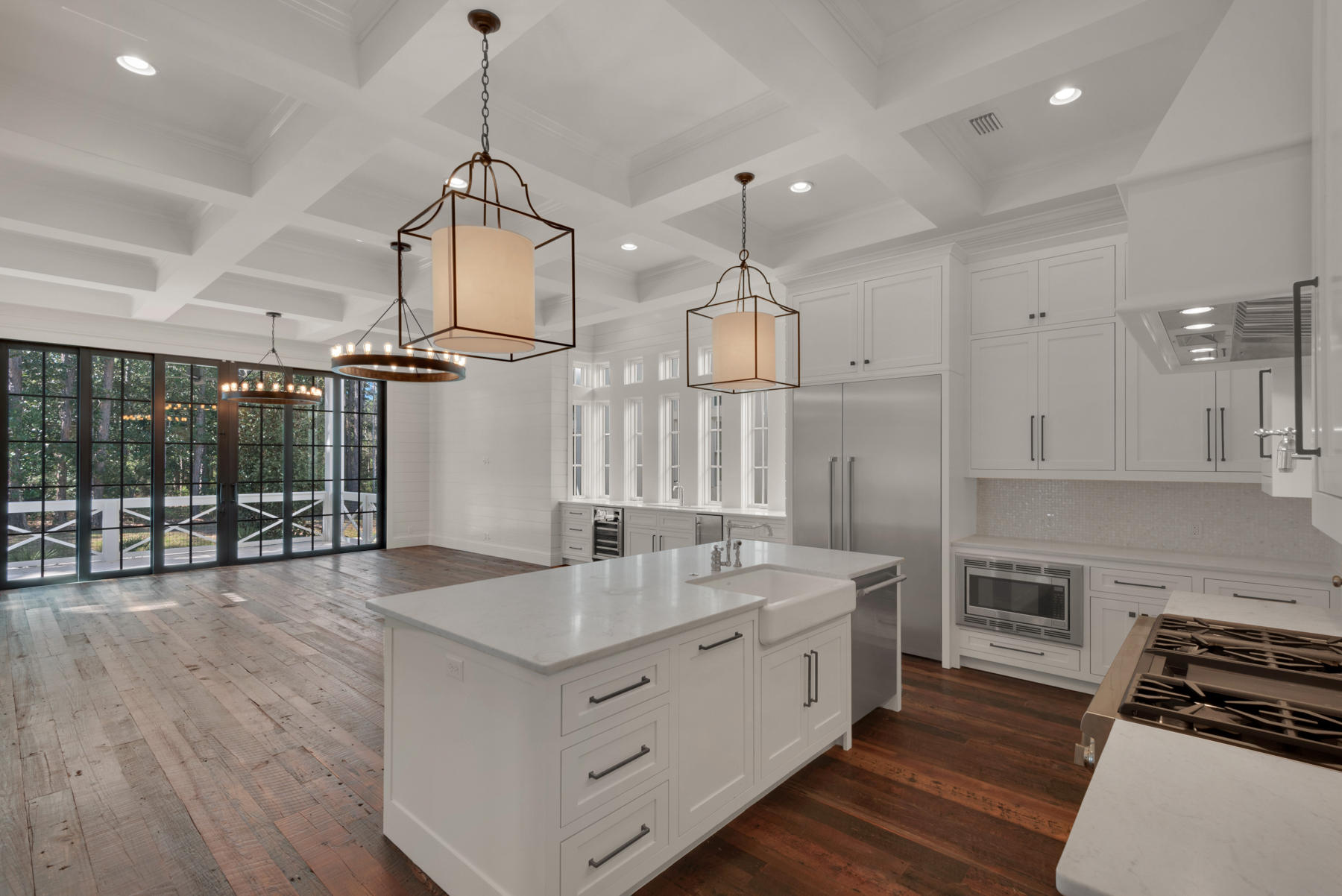 CHURCHILL OAKS - Residential