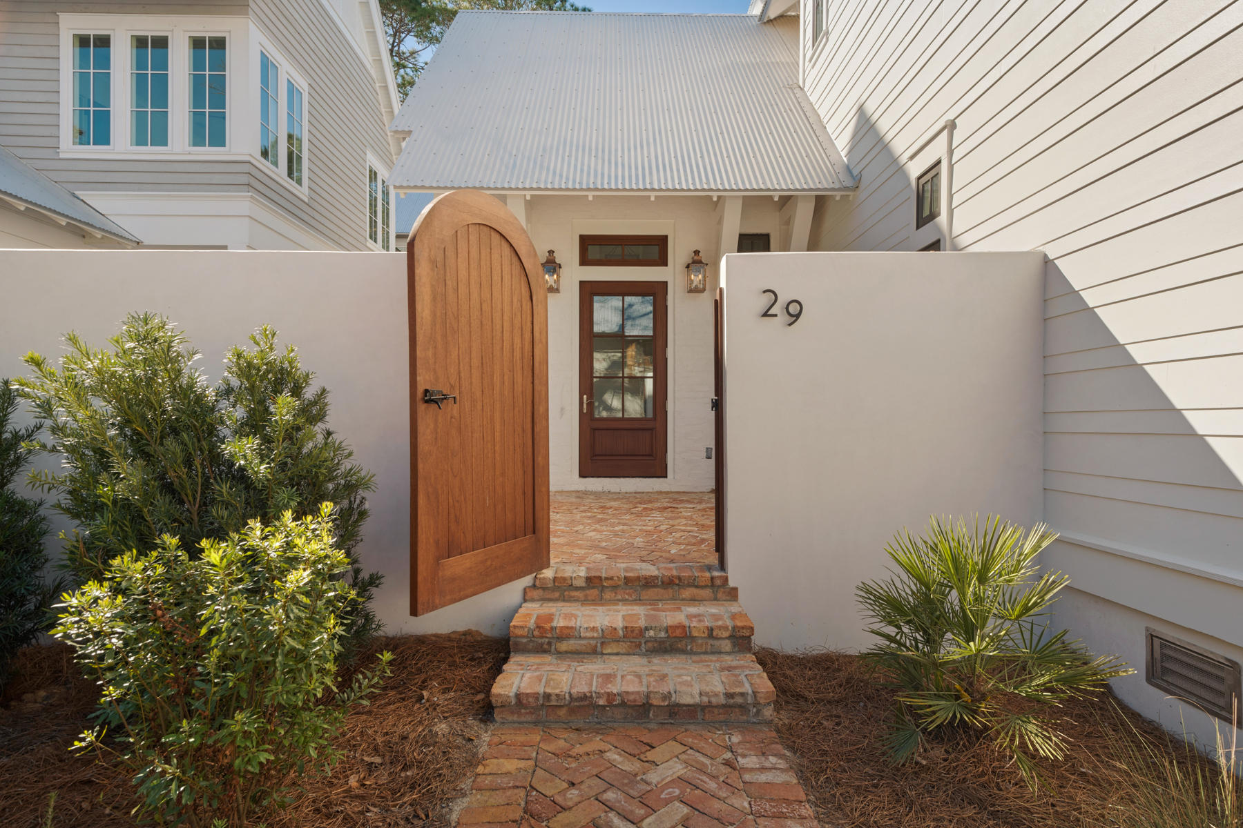 CHURCHILL OAKS - Residential