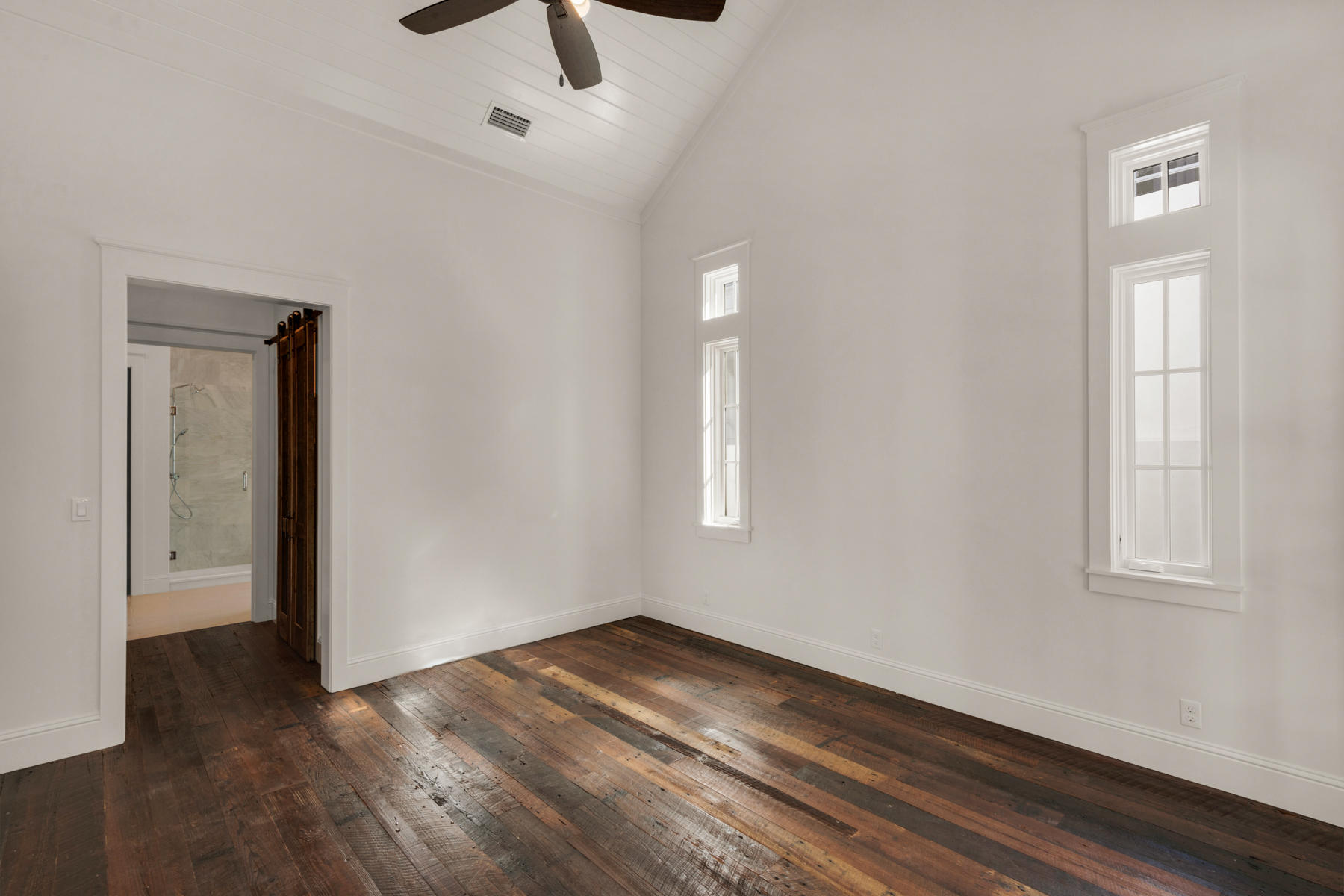 CHURCHILL OAKS - Residential