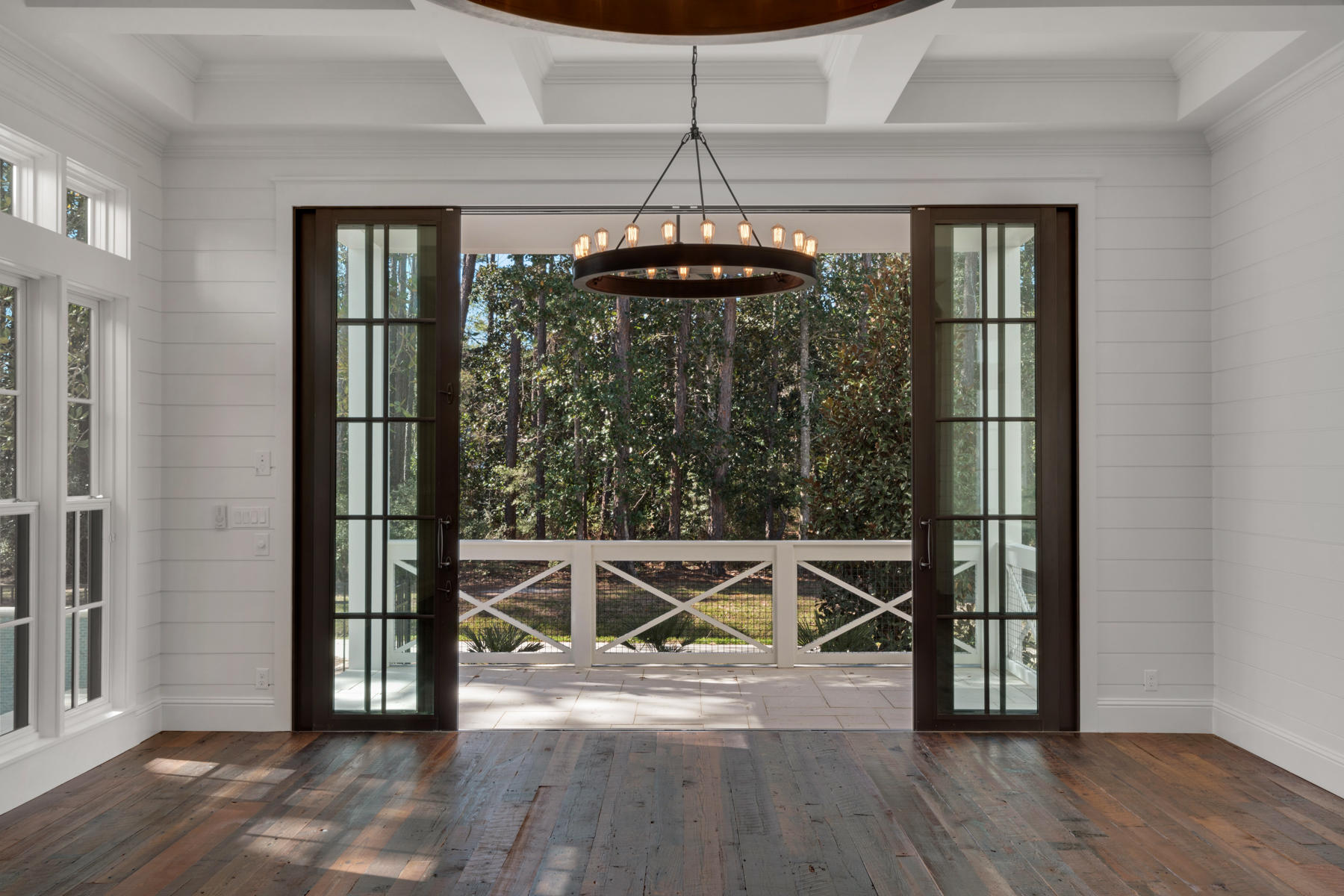 CHURCHILL OAKS - Residential