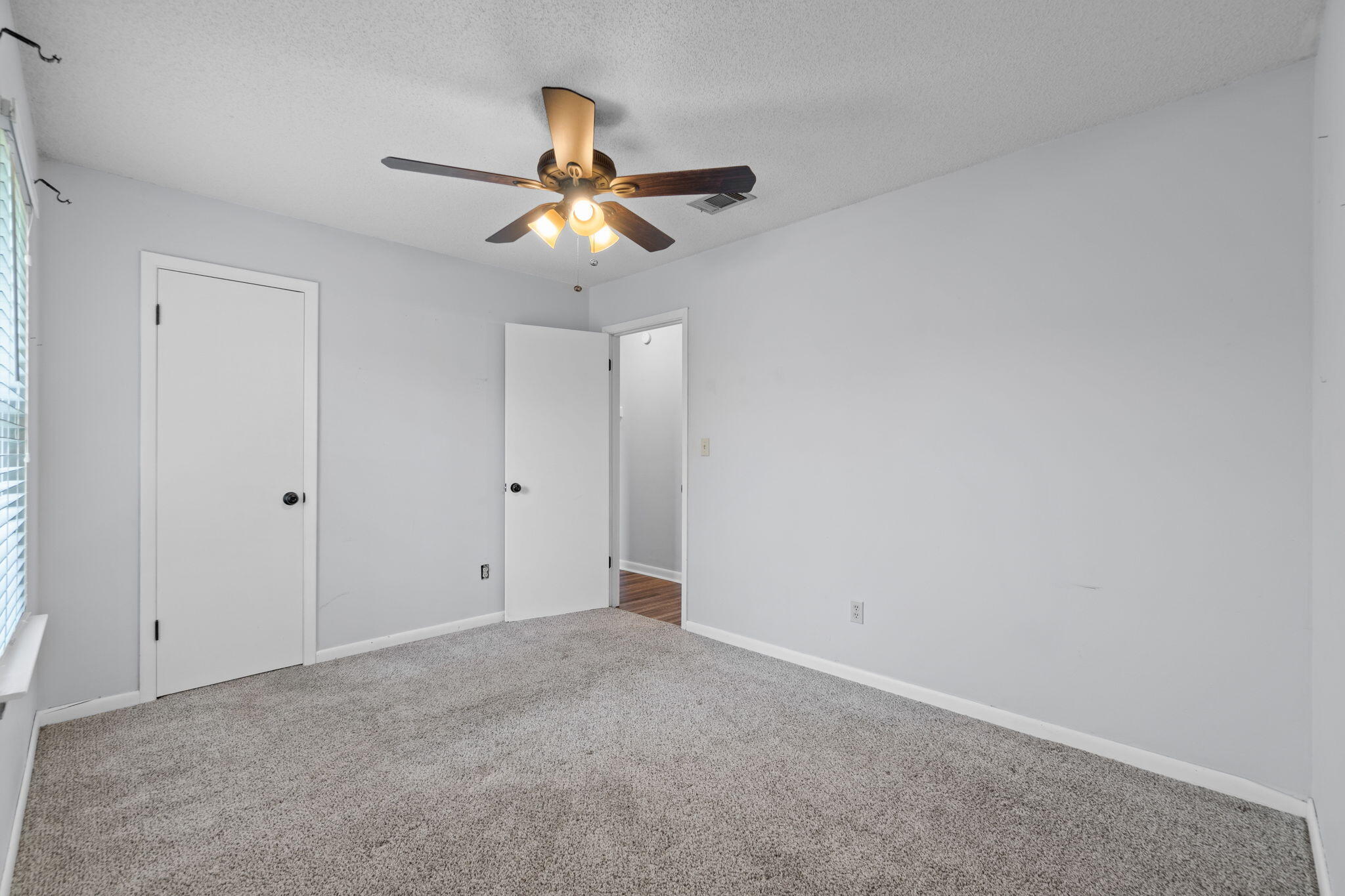 CHATEAU PRES DE LA MER - Residential