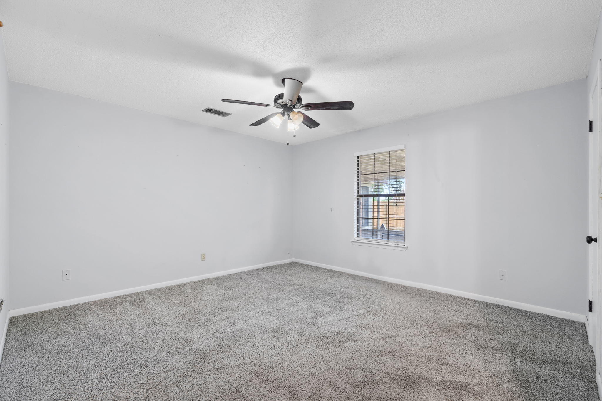 CHATEAU PRES DE LA MER - Residential