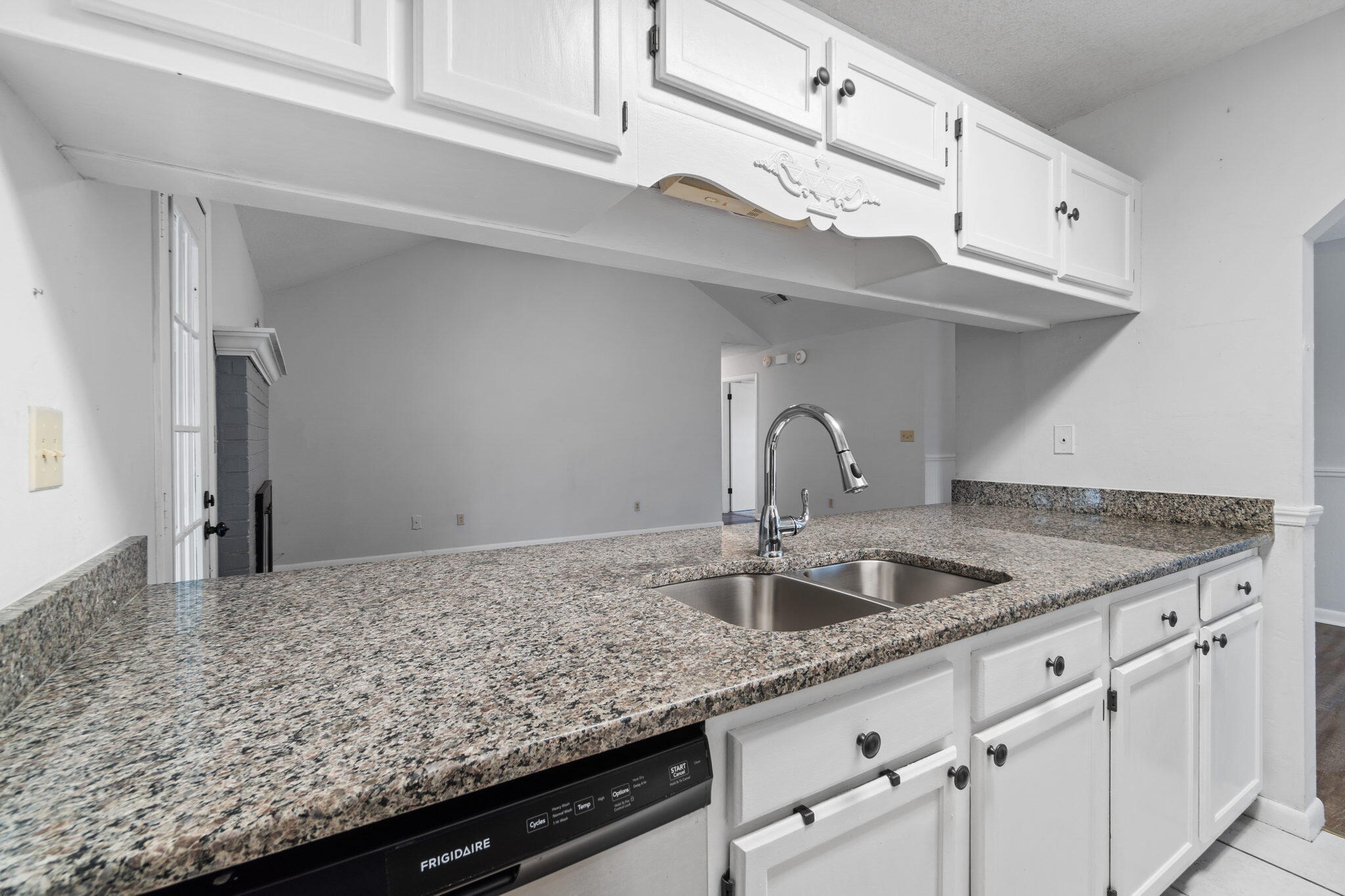 CHATEAU PRES DE LA MER - Residential