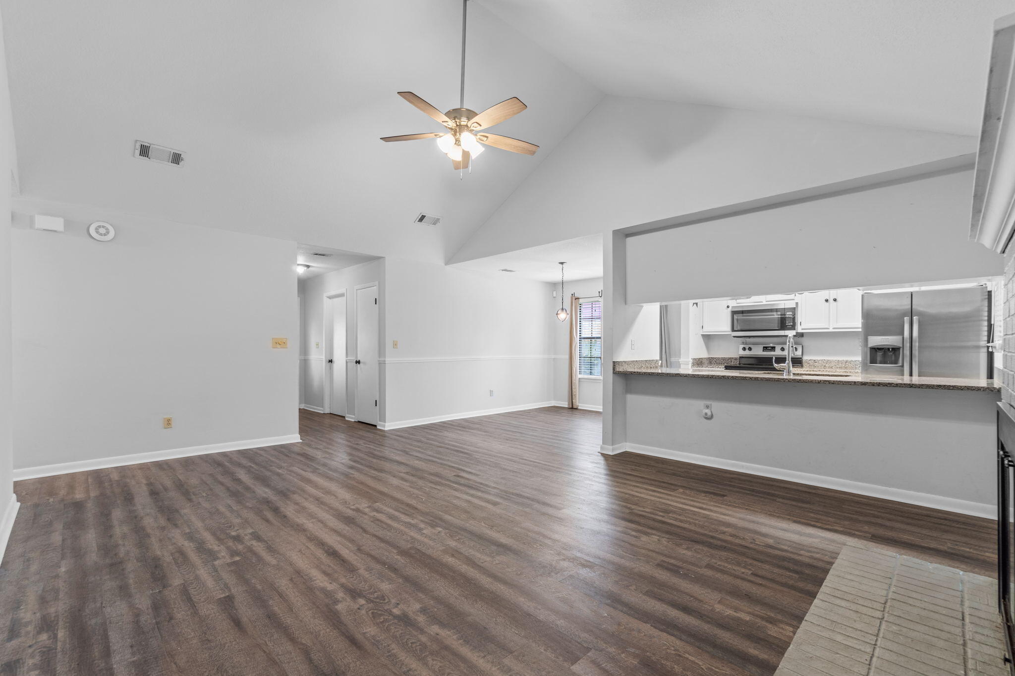 CHATEAU PRES DE LA MER - Residential