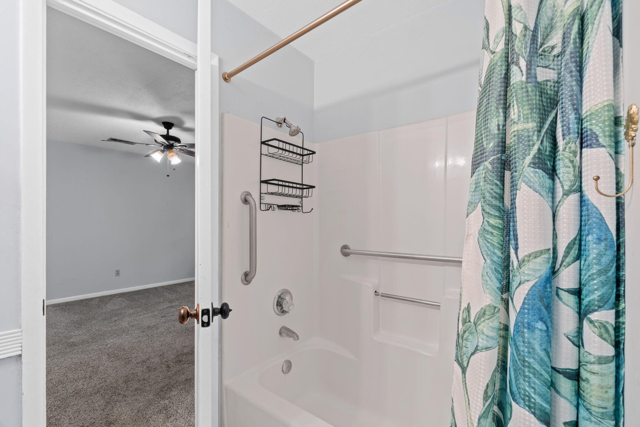 CHATEAU PRES DE LA MER - Residential