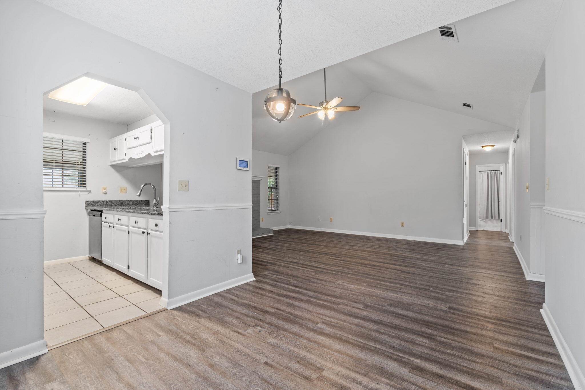 CHATEAU PRES DE LA MER - Residential