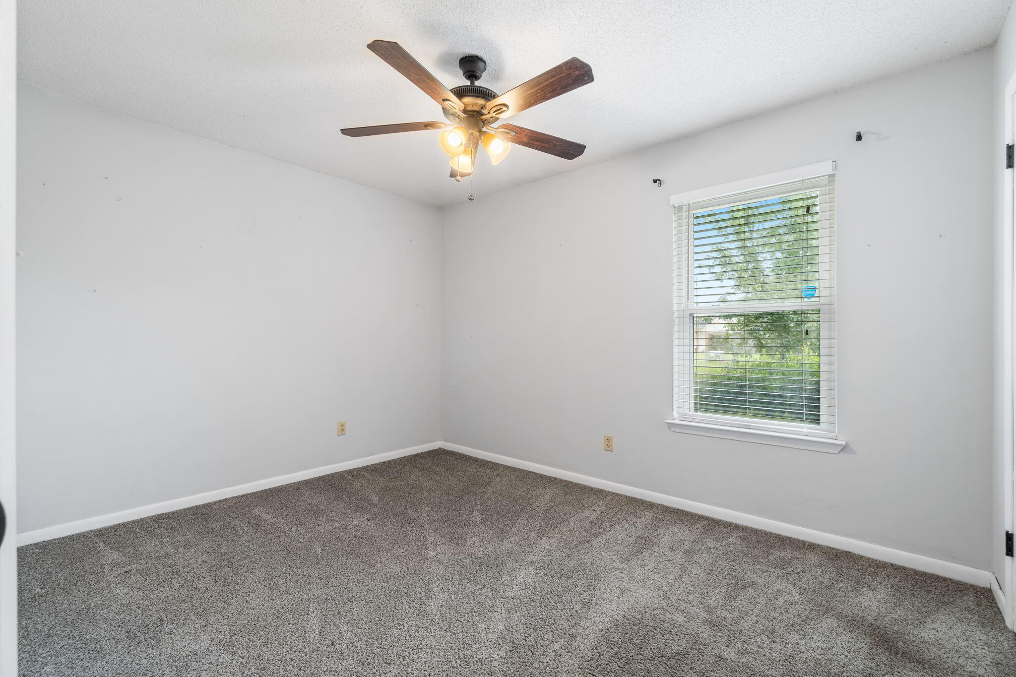 CHATEAU PRES DE LA MER - Residential