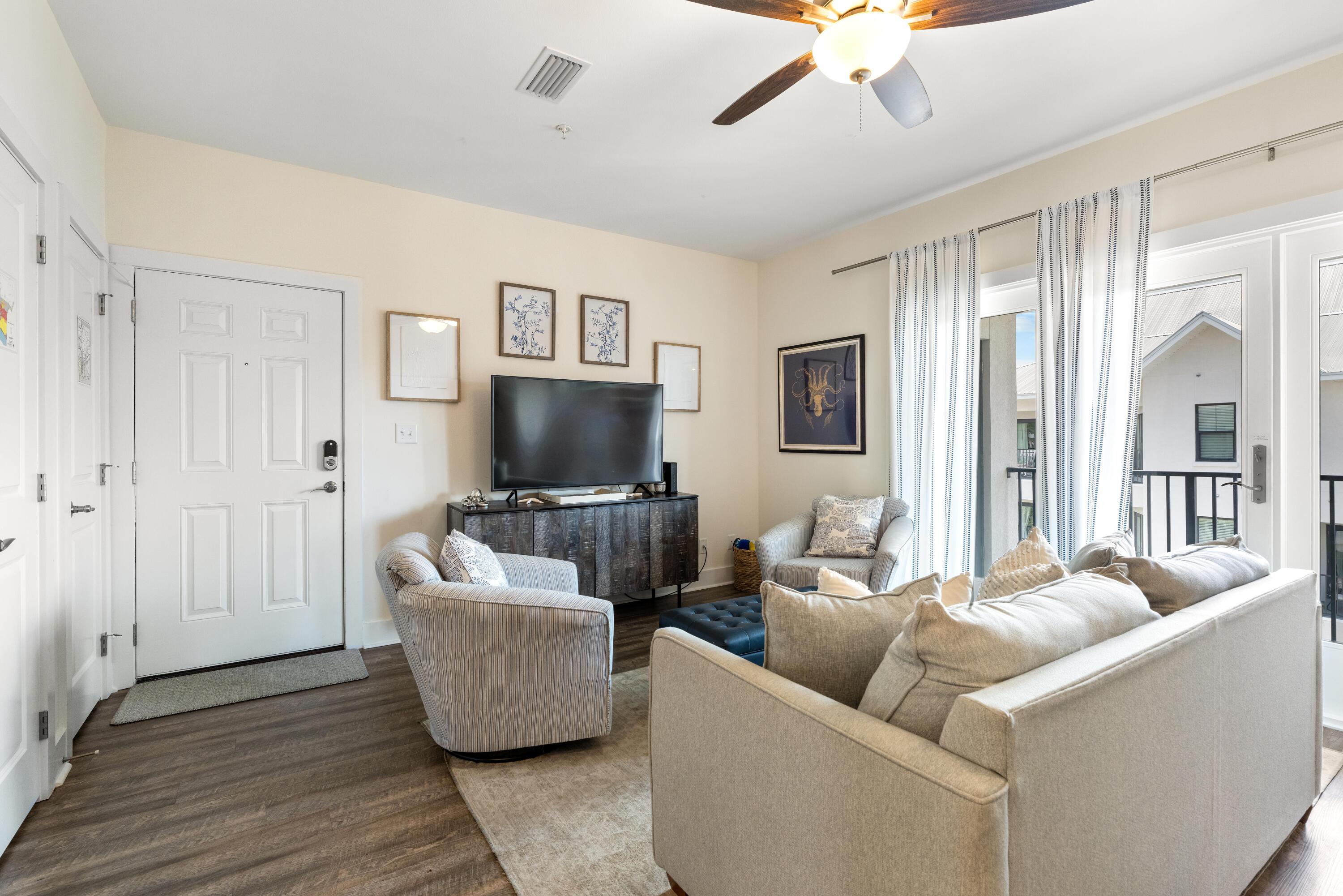HIDDEN LAKE Condominium - Residential