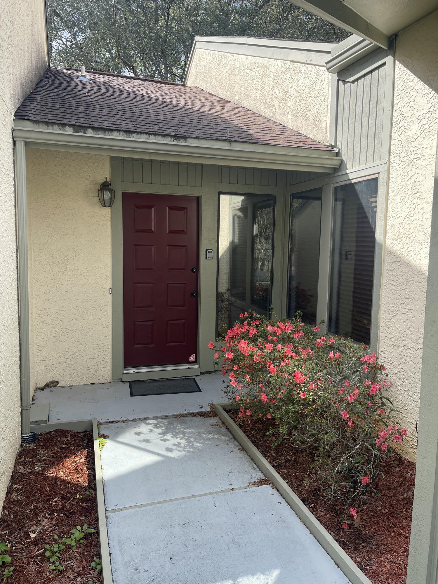 ROYAL OAK VILLAGE 2E - Residential