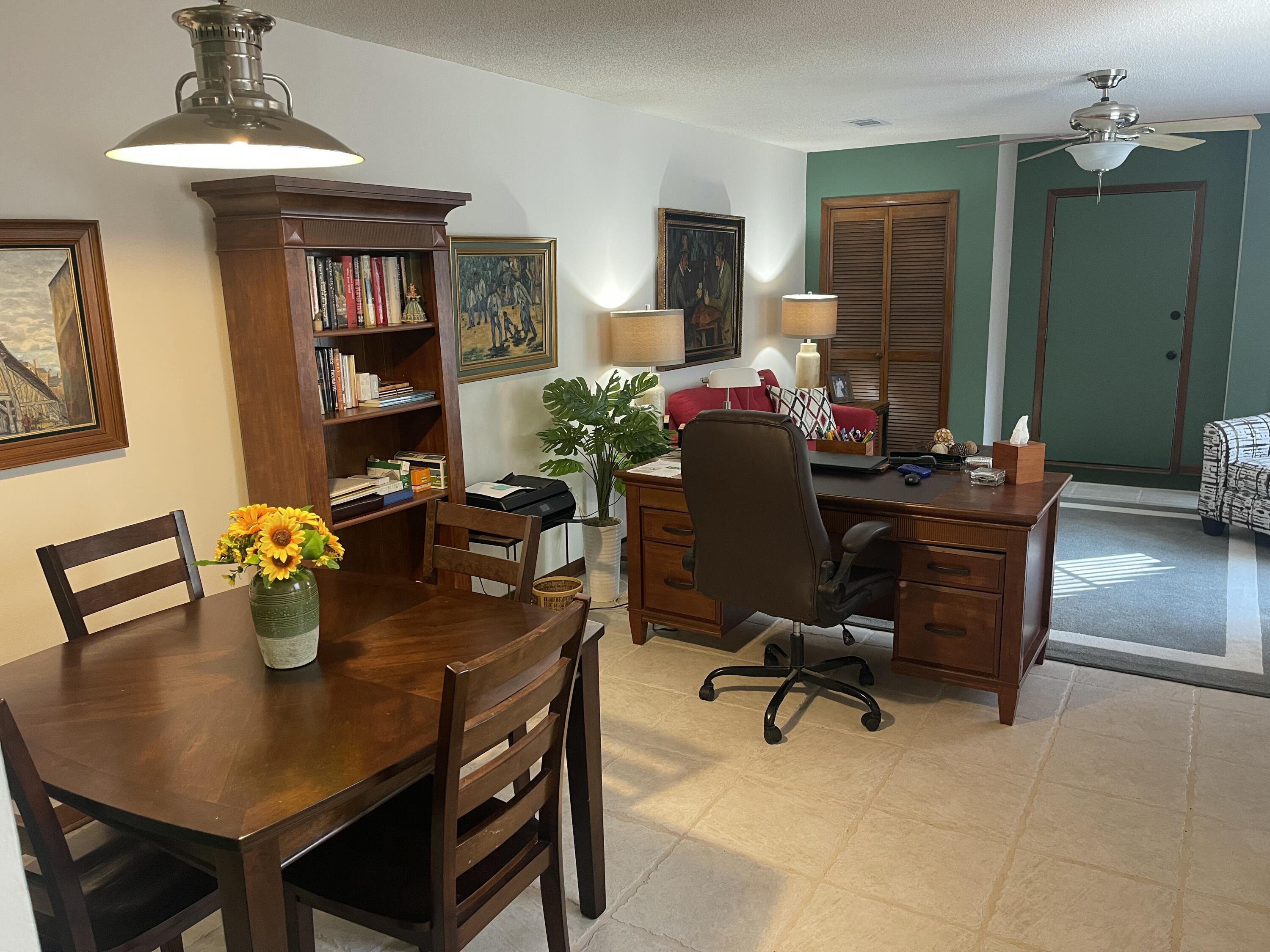 ROYAL OAK VILLAGE 2E - Residential