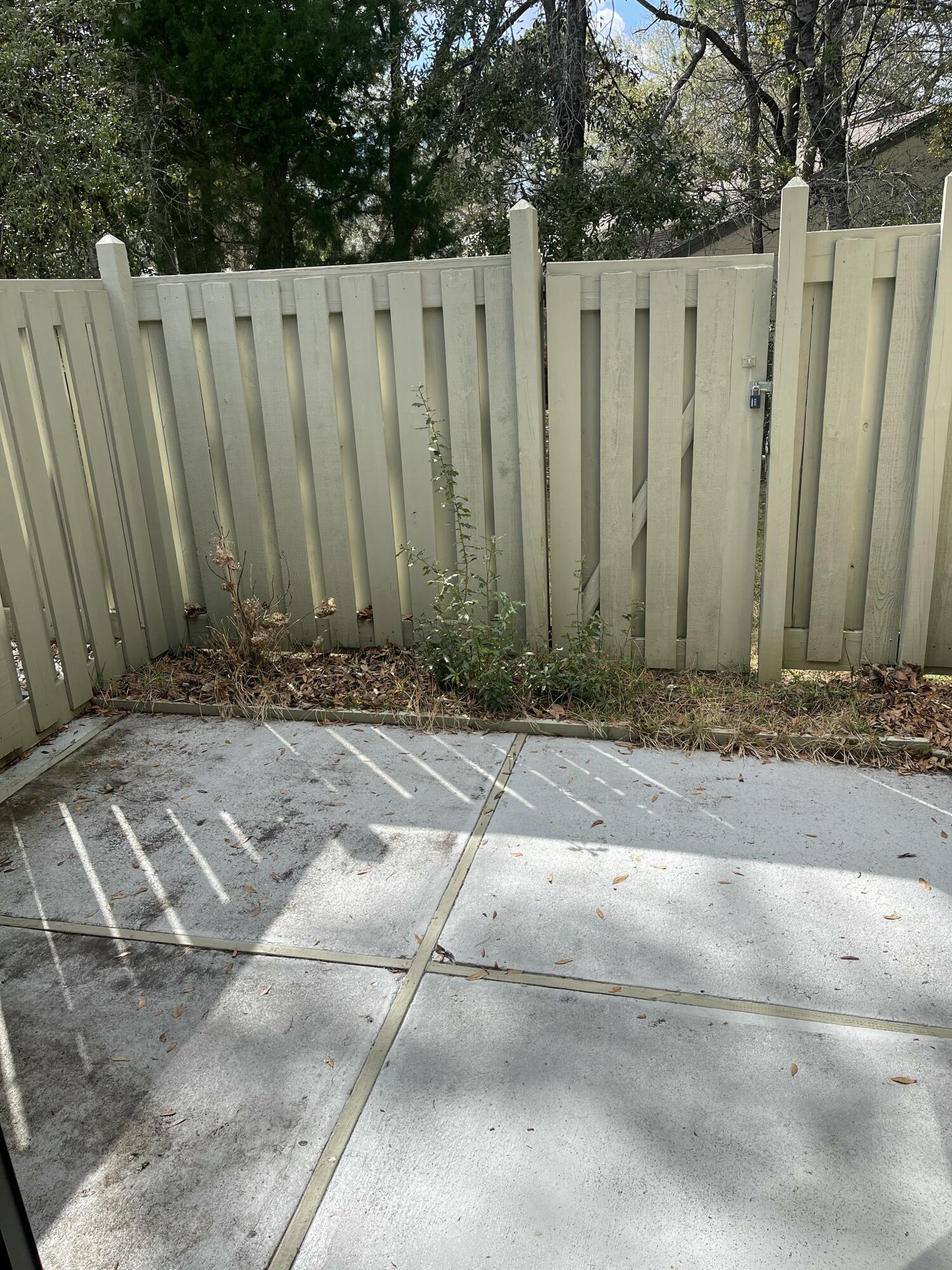 ROYAL OAK VILLAGE 2E - Residential