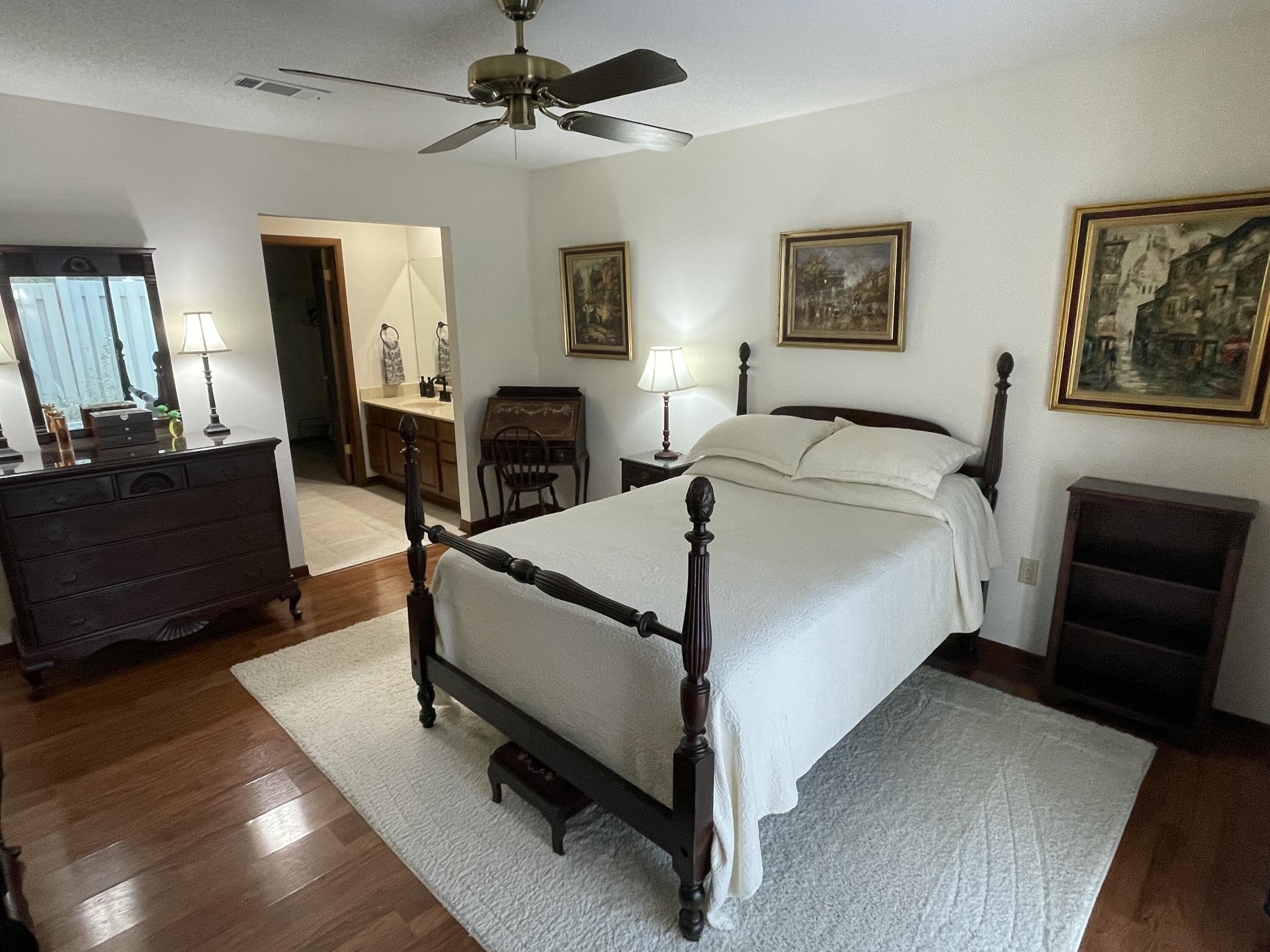 ROYAL OAK VILLAGE 2E - Residential