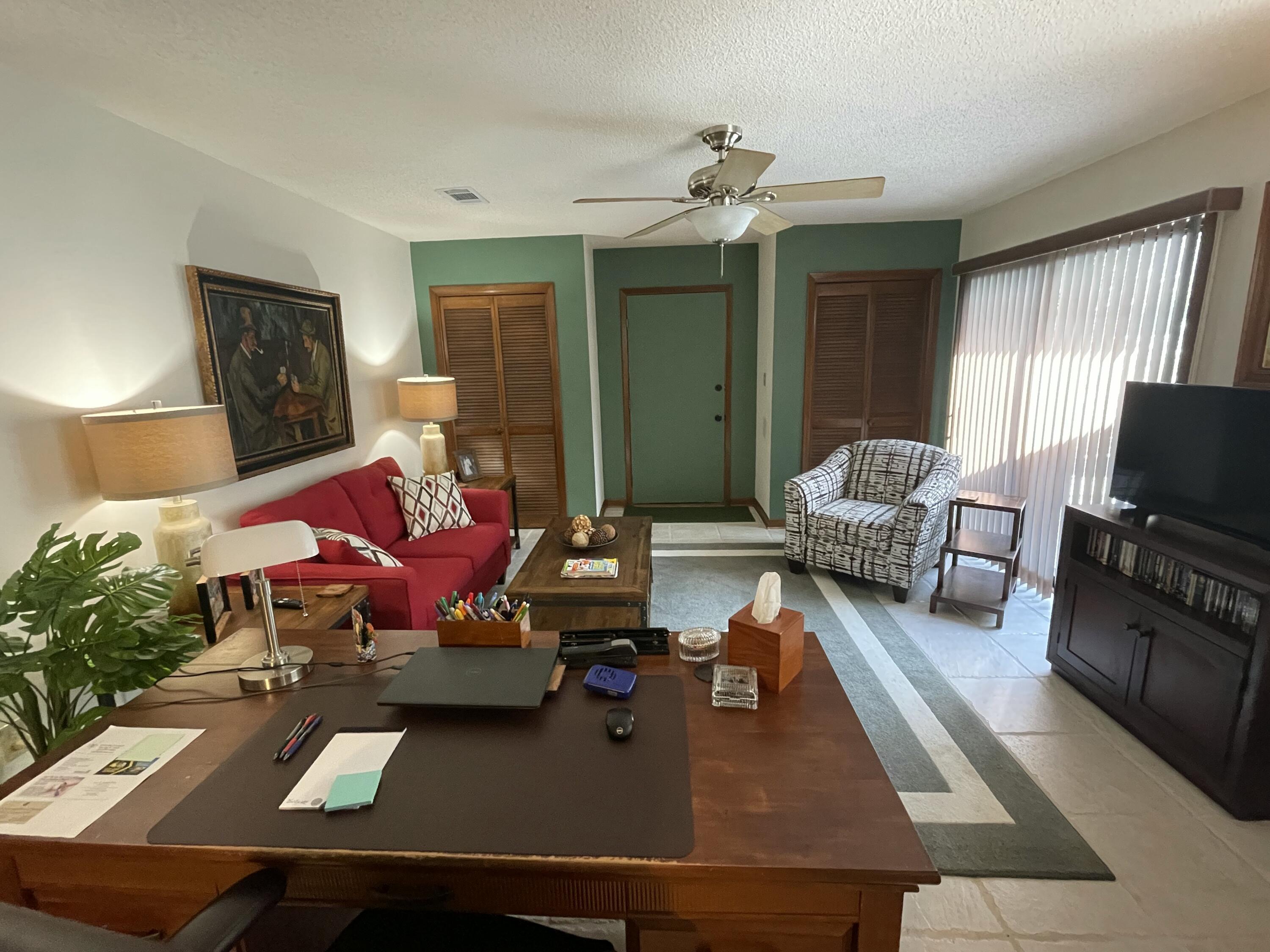 ROYAL OAK VILLAGE 2E - Residential