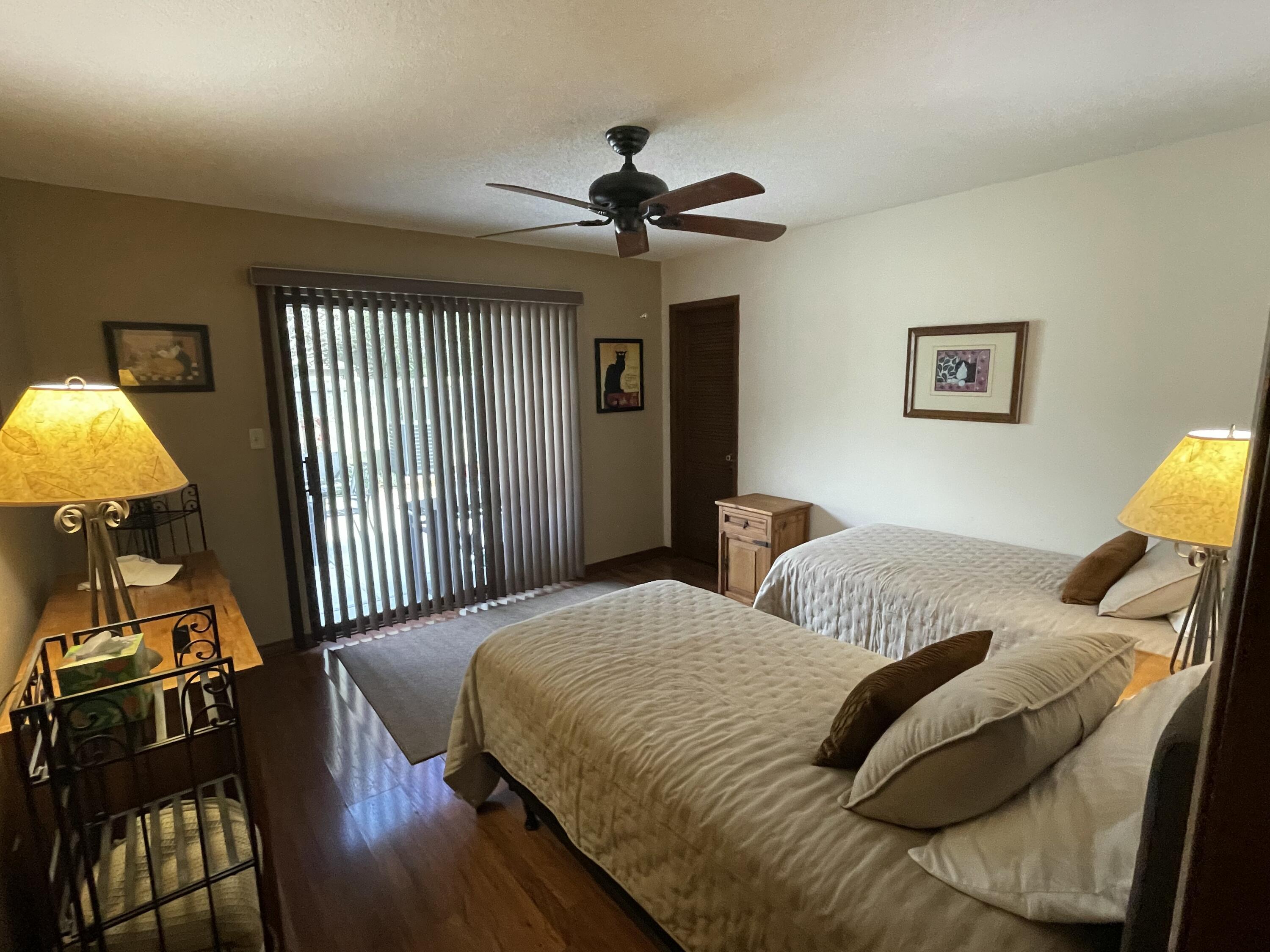 ROYAL OAK VILLAGE 2E - Residential