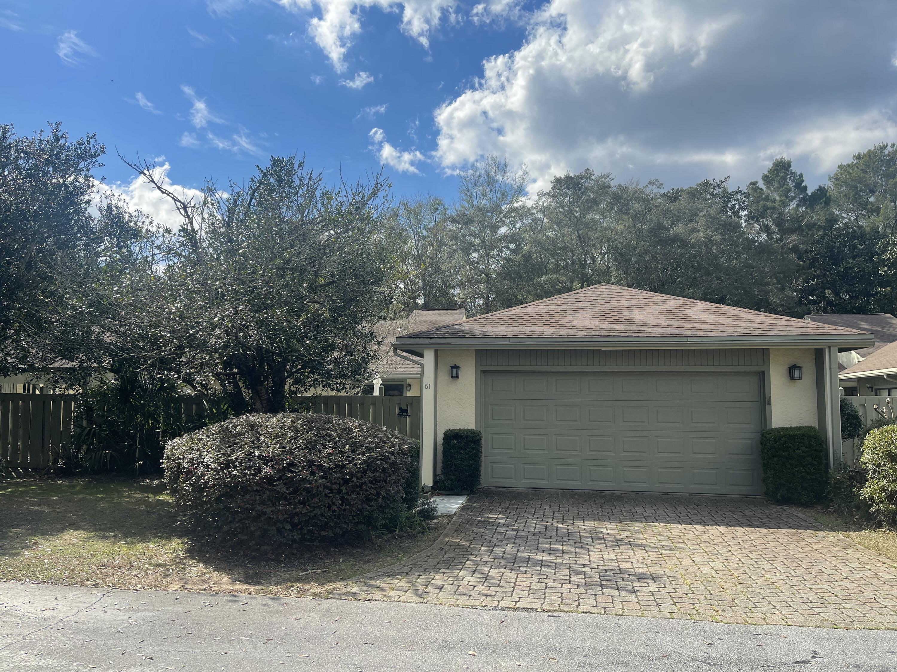 ROYAL OAK VILLAGE 2E - Residential