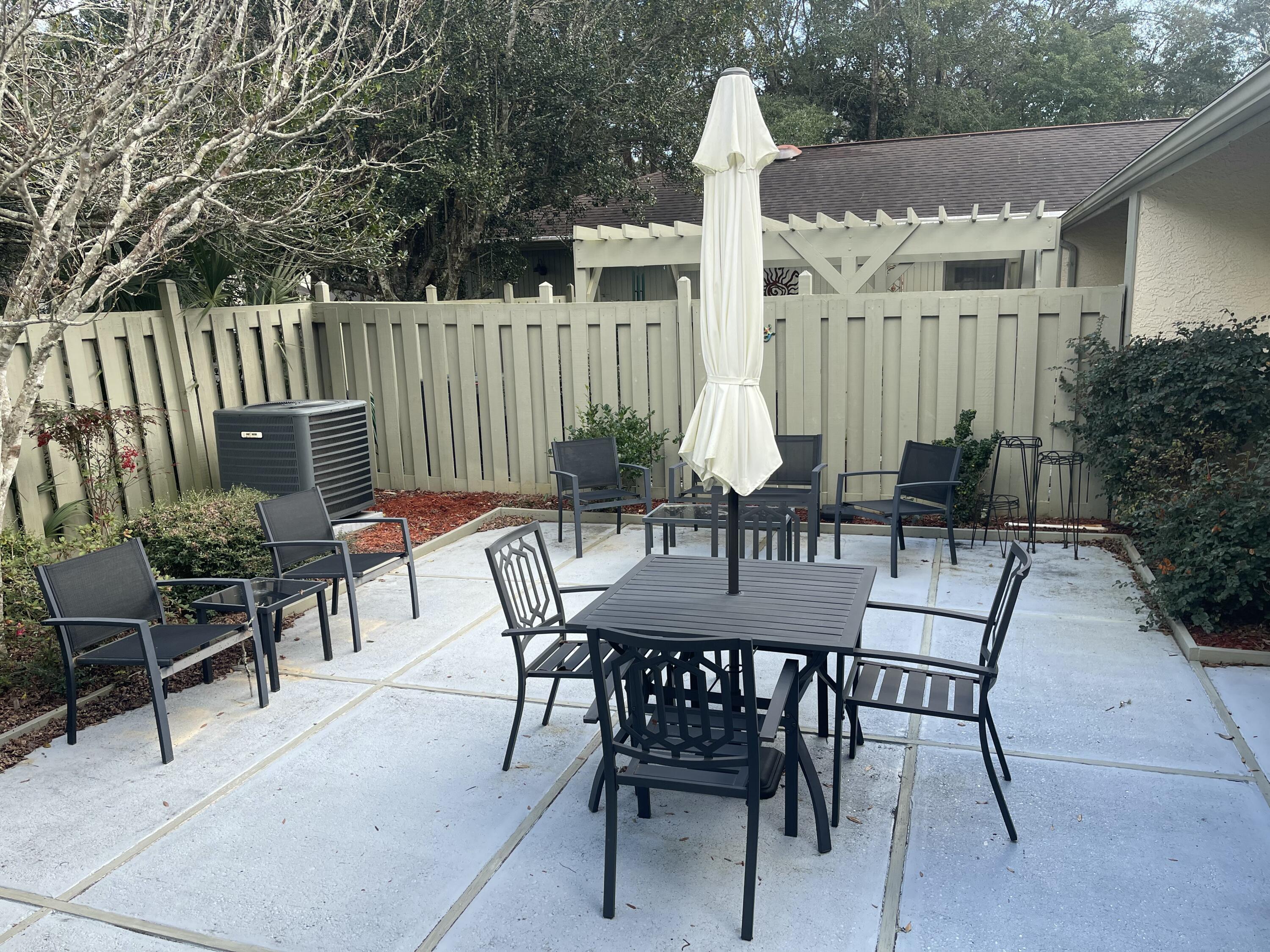 ROYAL OAK VILLAGE 2E - Residential