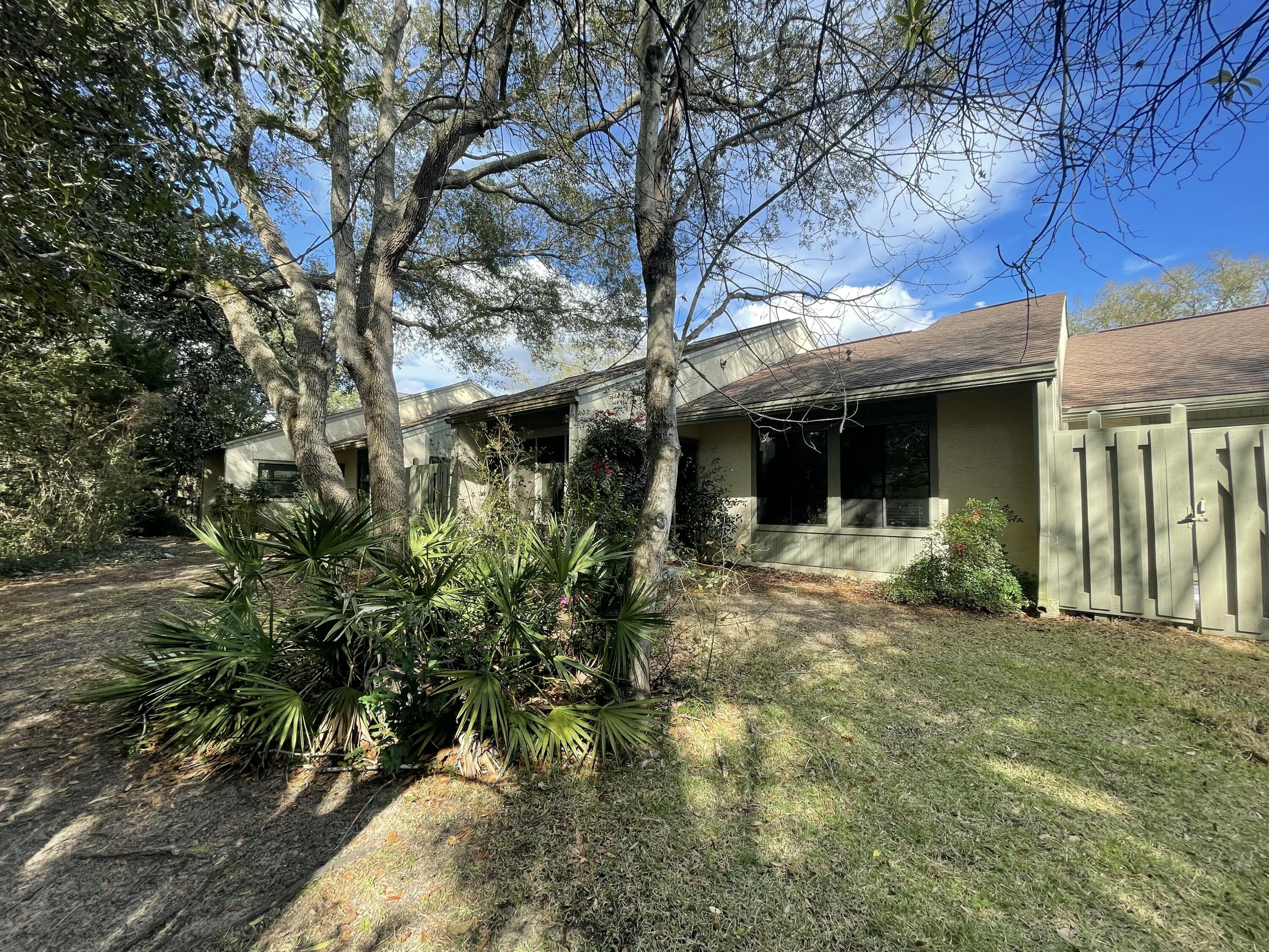 ROYAL OAK VILLAGE 2E - Residential