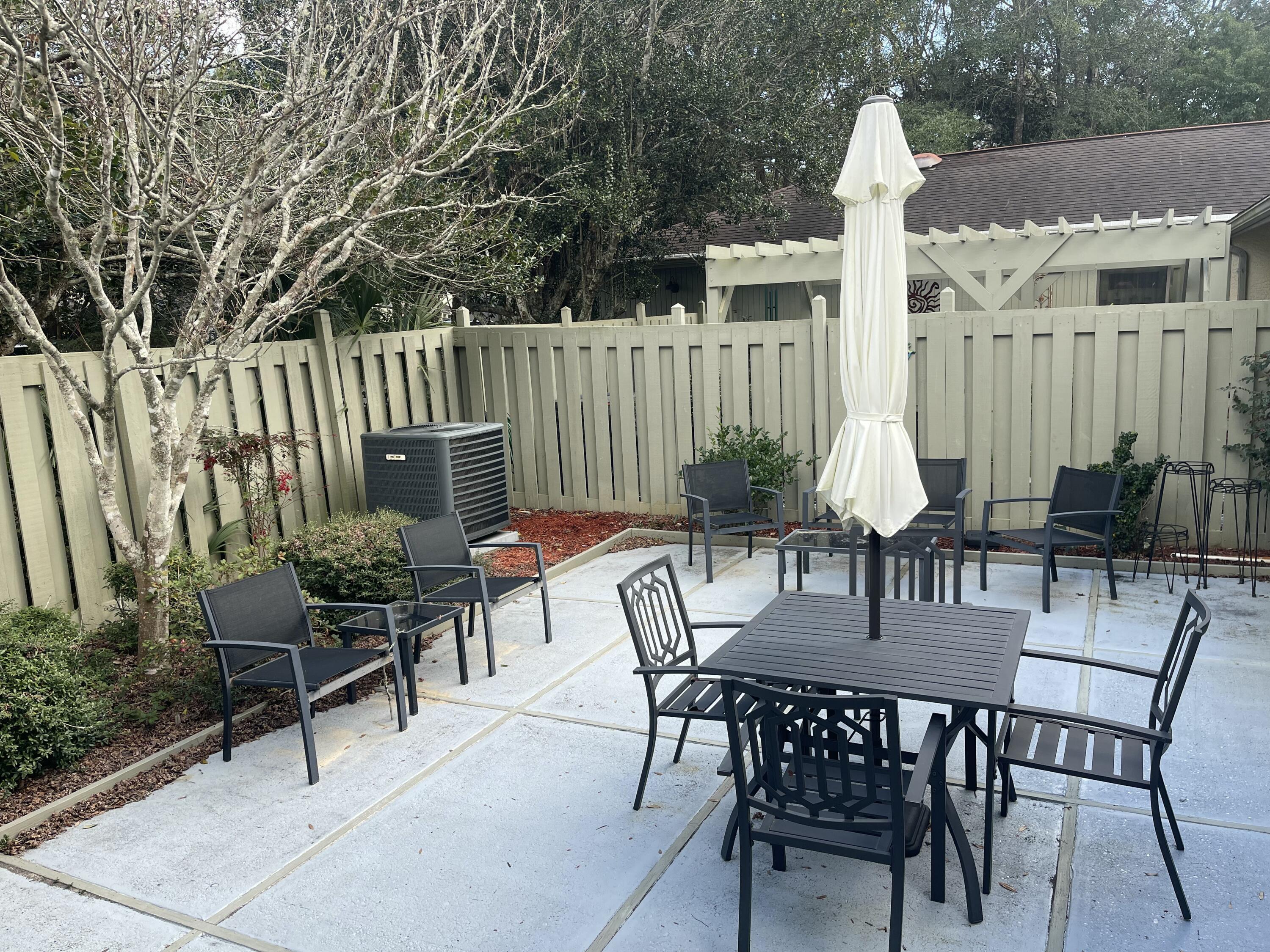 ROYAL OAK VILLAGE 2E - Residential