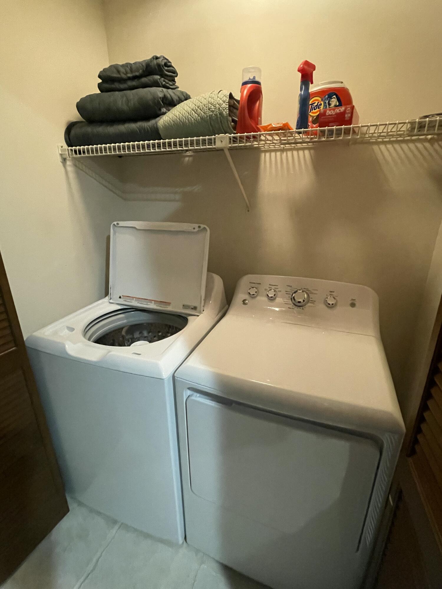 ROYAL OAK VILLAGE 2E - Residential