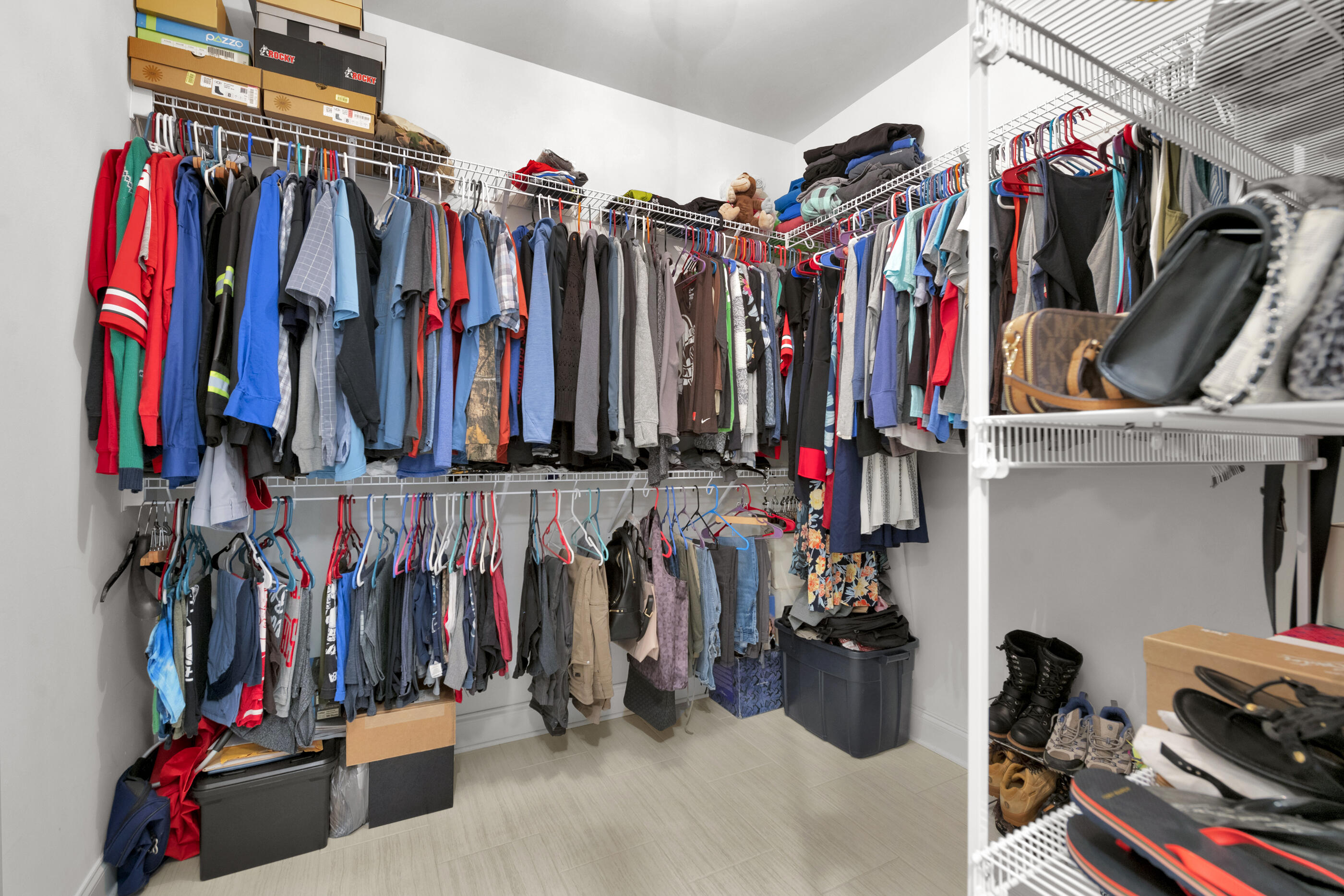 Lot 16 Block 7 Plat 1 Valparaiso - Residential