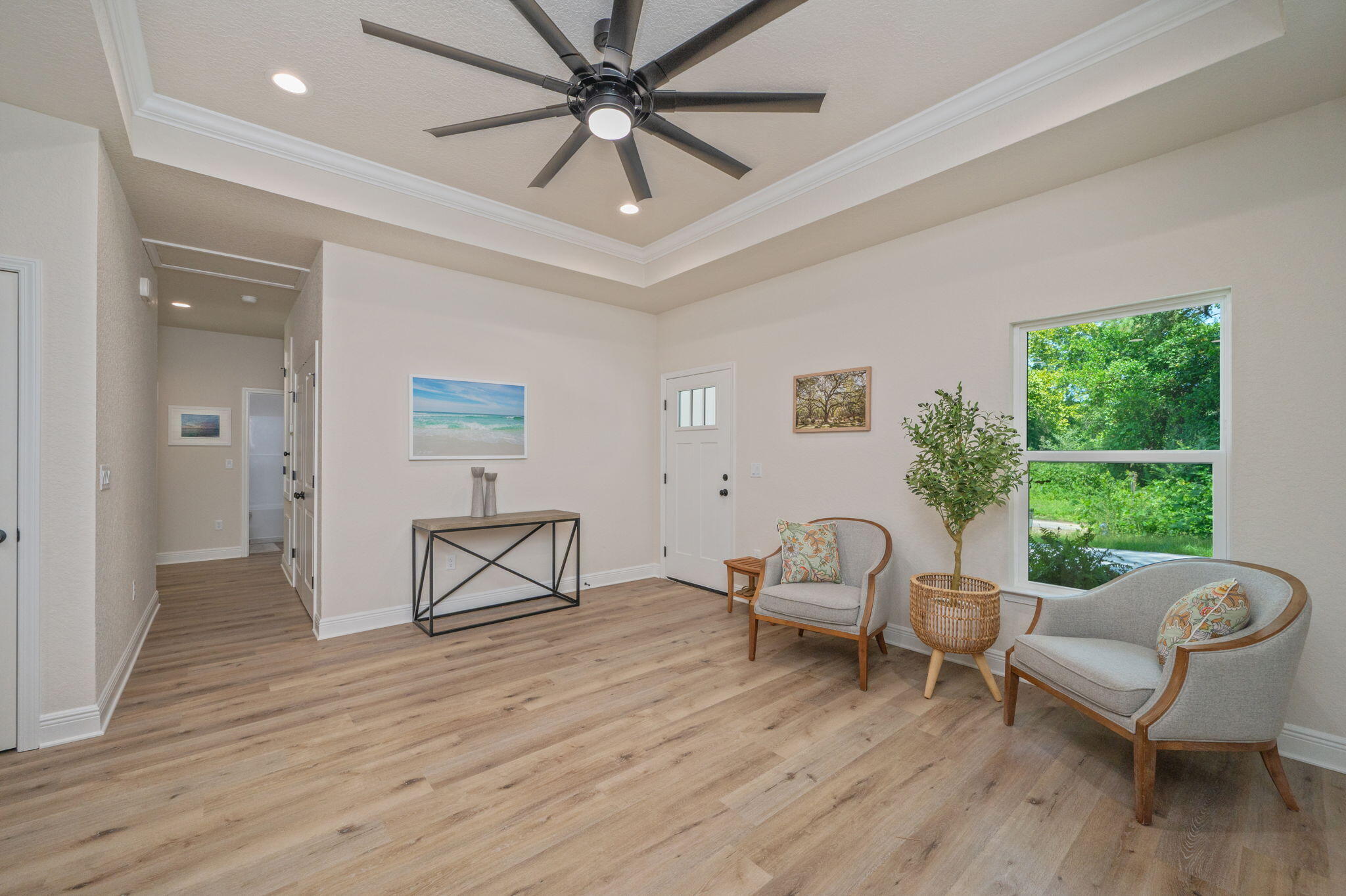 CRESTVIEW BEG SW COR LOT 4 BLK 146 N 53 DEG E 75FT S 36 - Residential