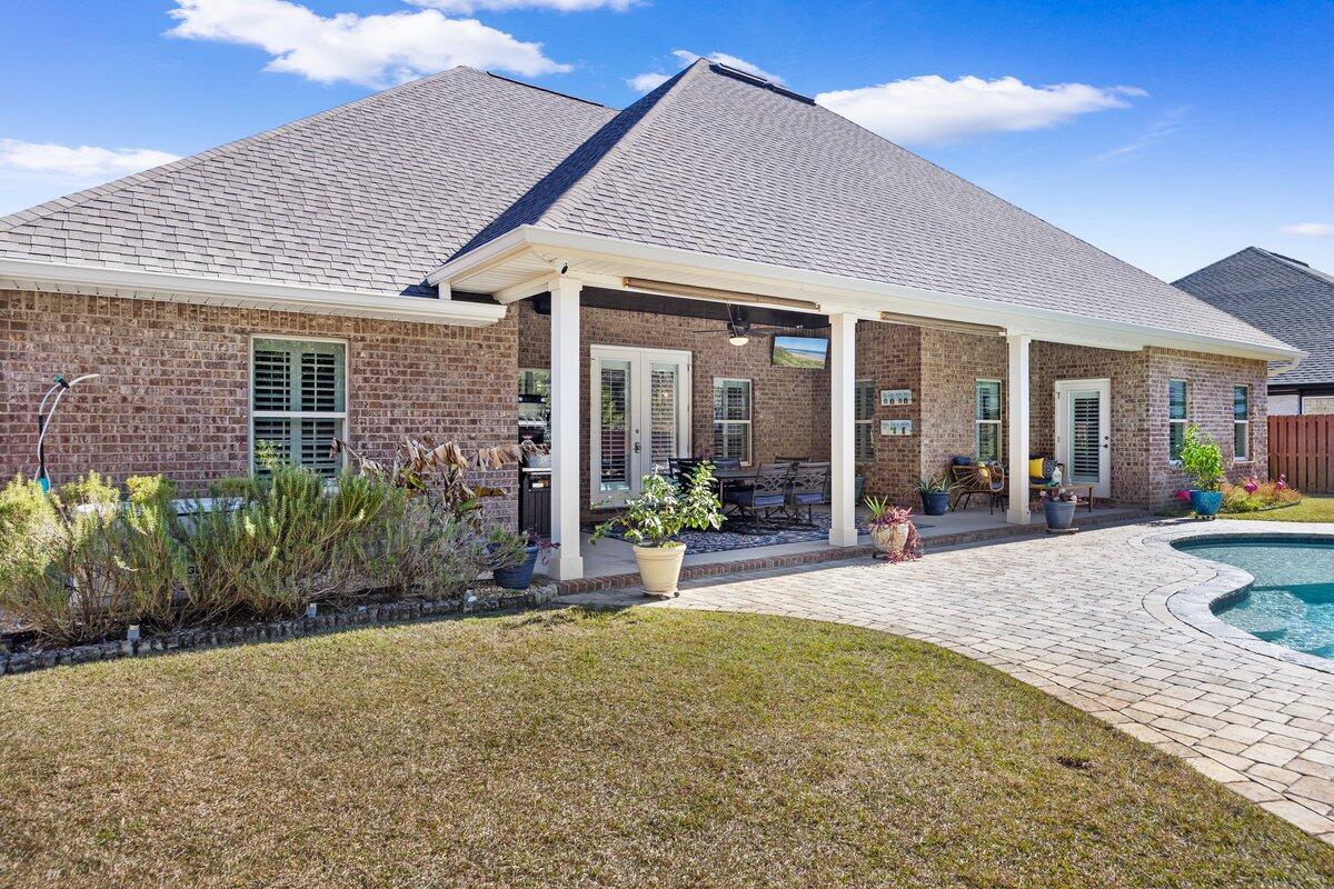 SOUNDSIDE SHORES - Residential