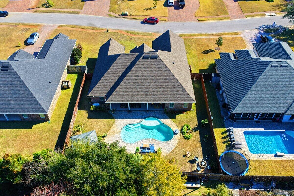 SOUNDSIDE SHORES - Residential