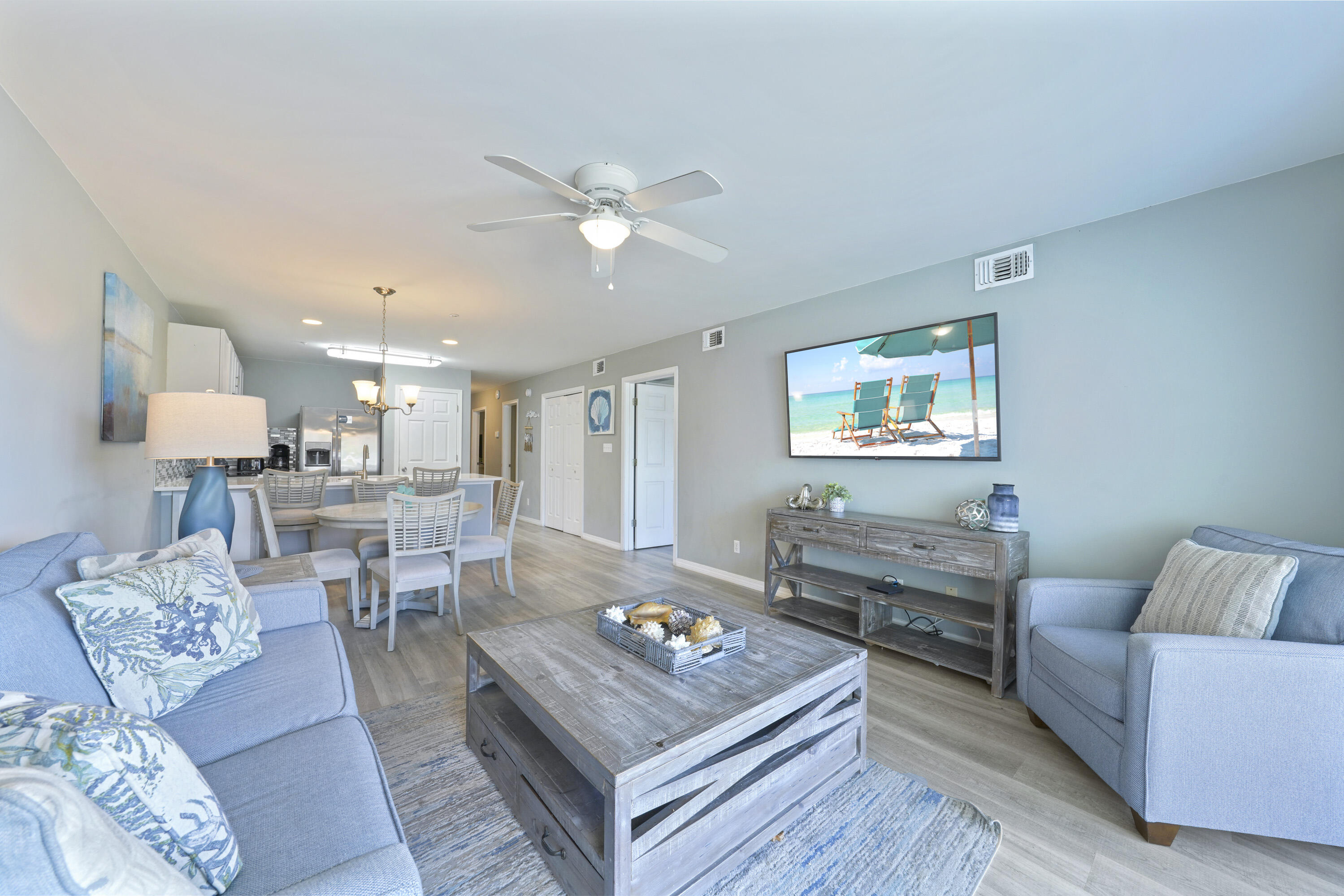 MARAVILLA CONDO 3 - Residential