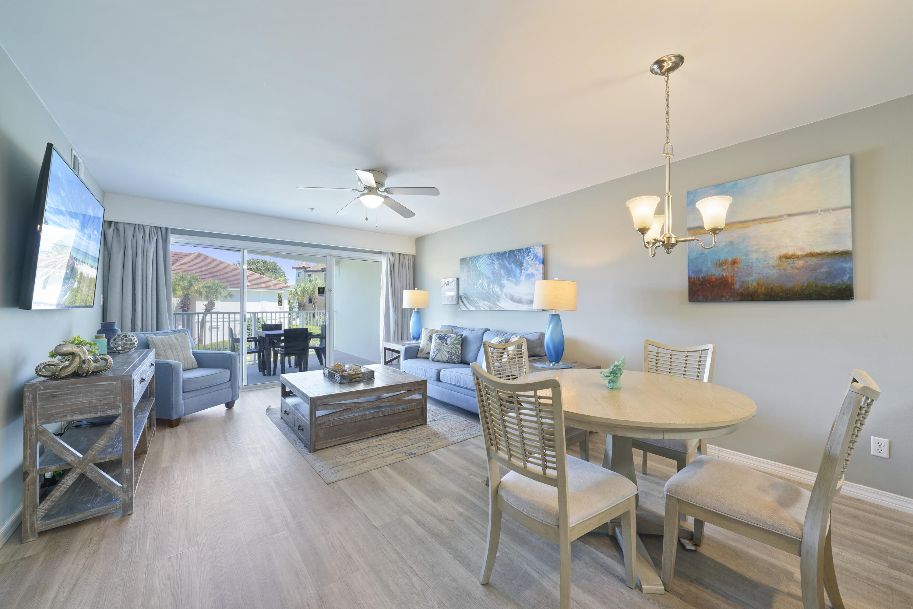 MARAVILLA CONDO 3 - Residential