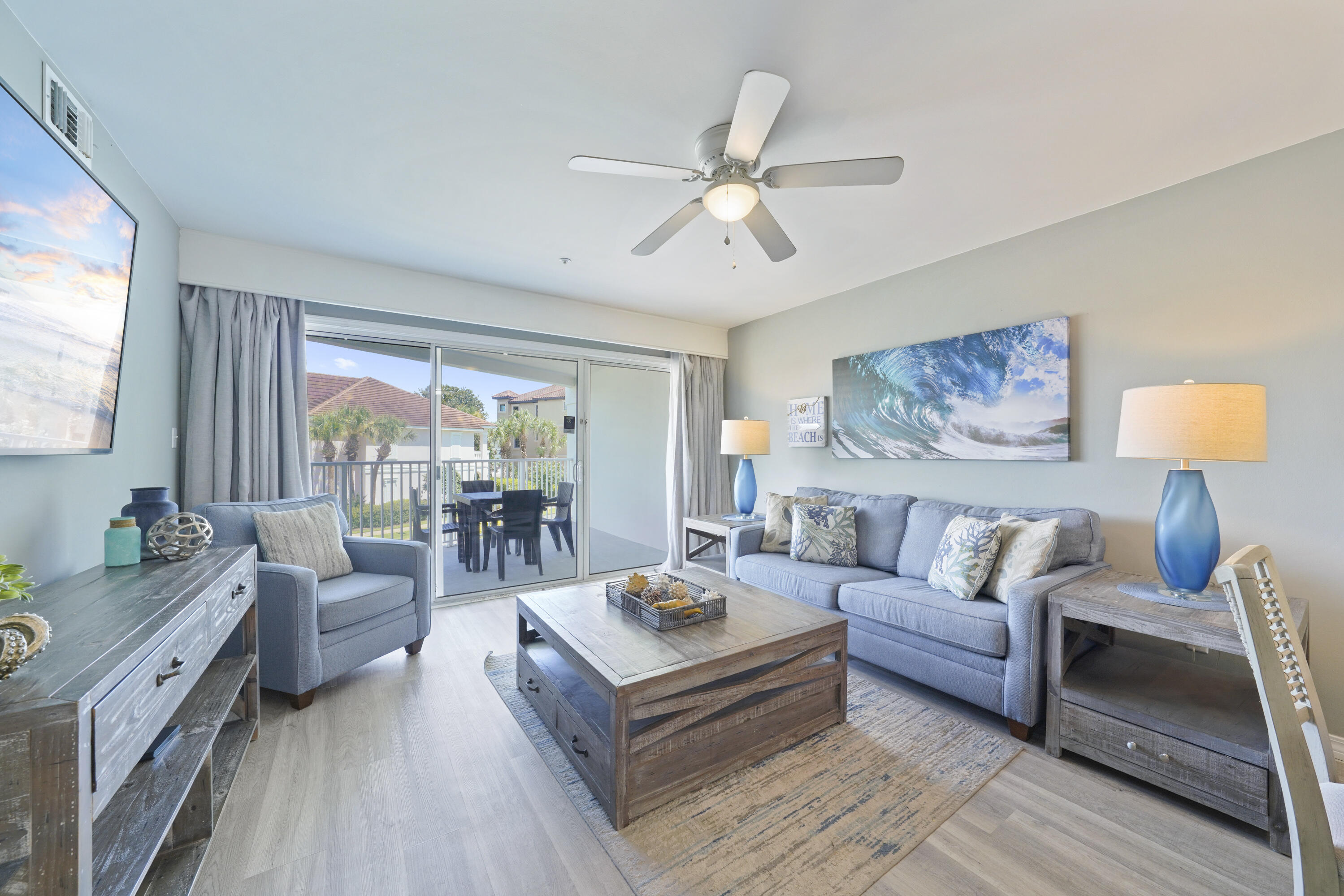 MARAVILLA CONDO 3 - Residential
