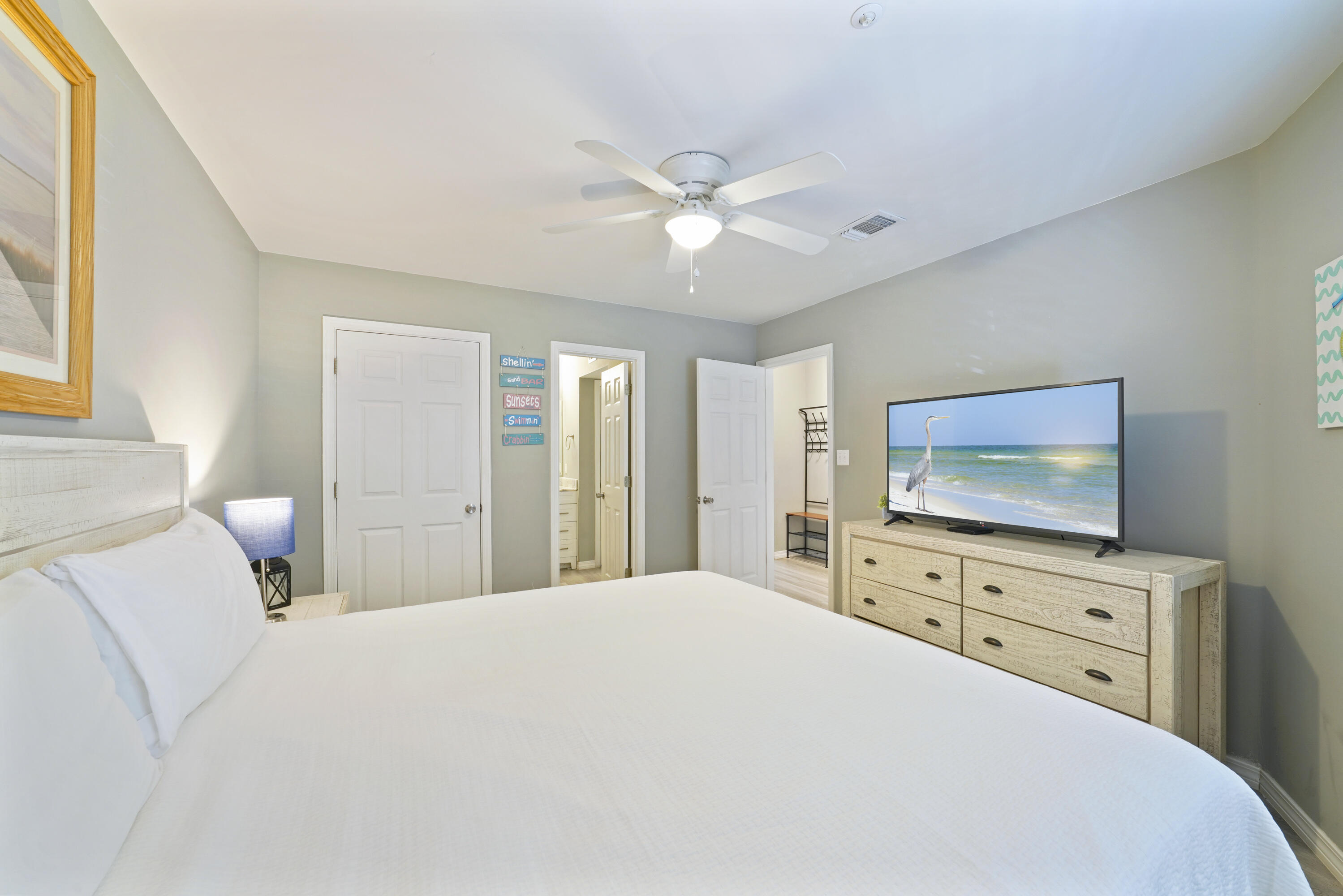 MARAVILLA CONDO 3 - Residential