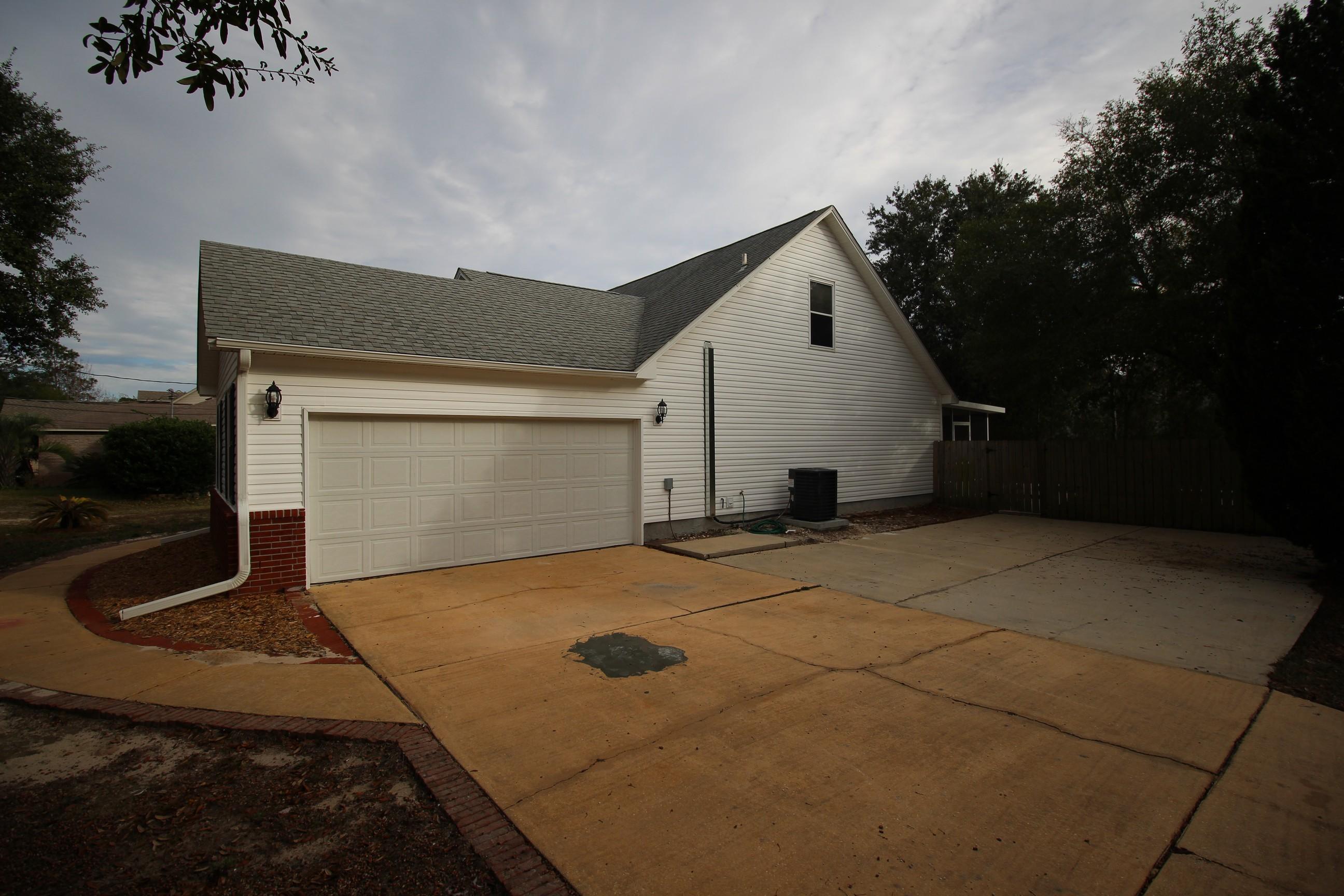 NO RECORDED SUBDIVISION - Residential