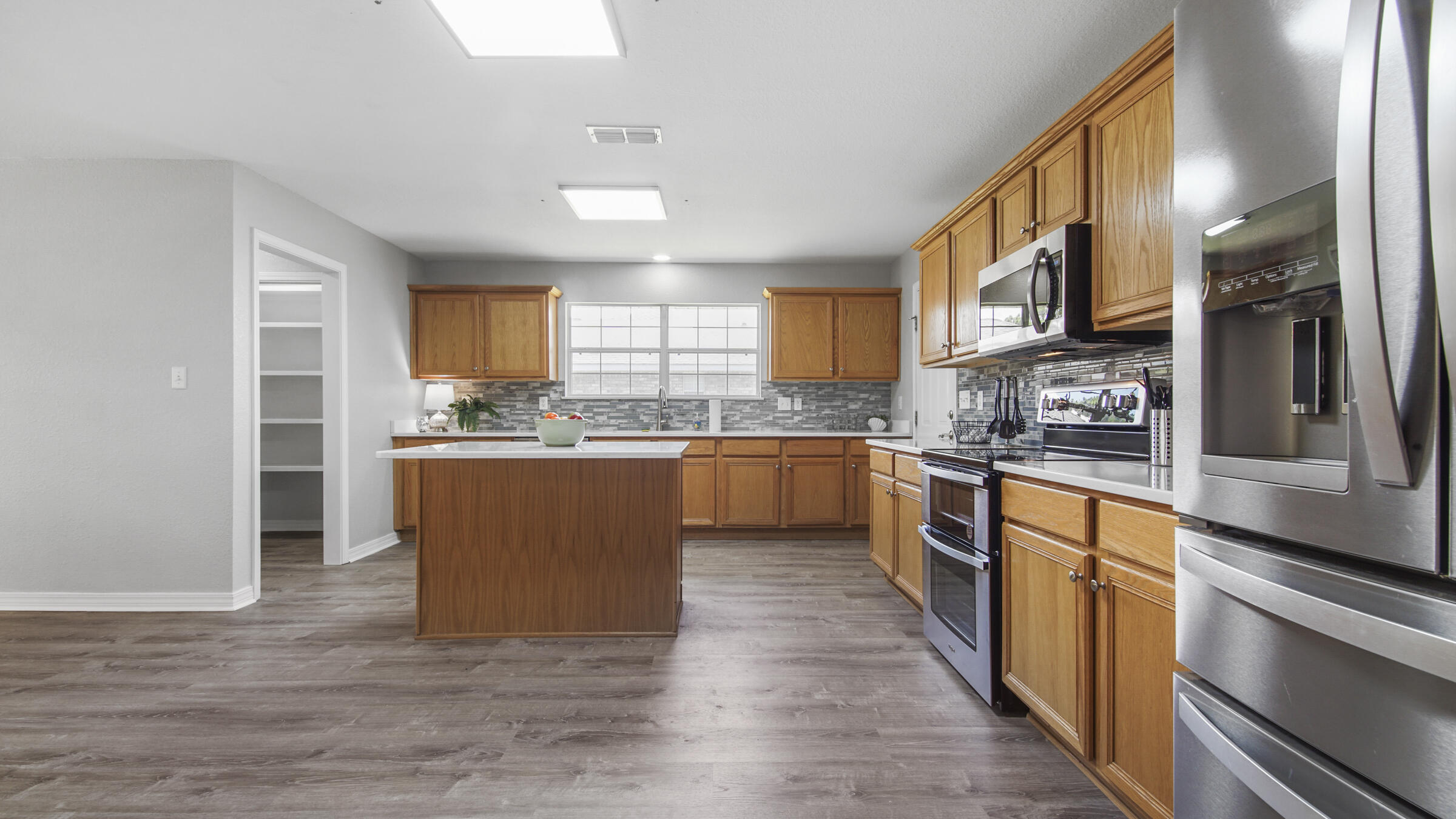 DRIFTWOOD ESTATES - Residential Lease