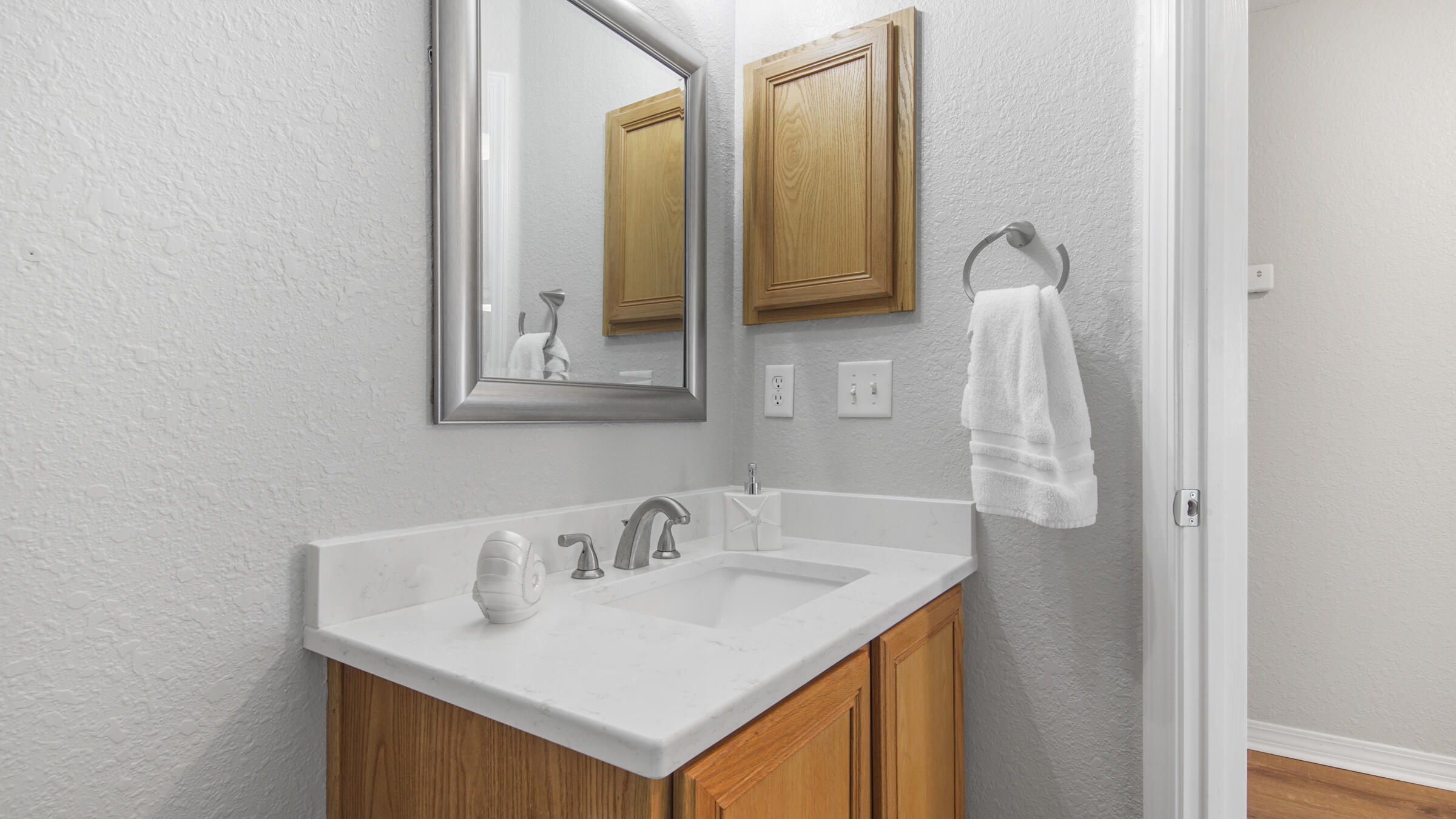 DRIFTWOOD ESTATES - Residential Lease