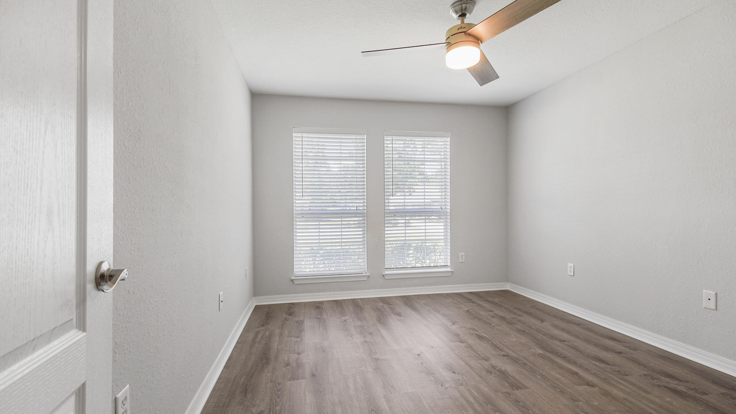 DRIFTWOOD ESTATES - Residential Lease