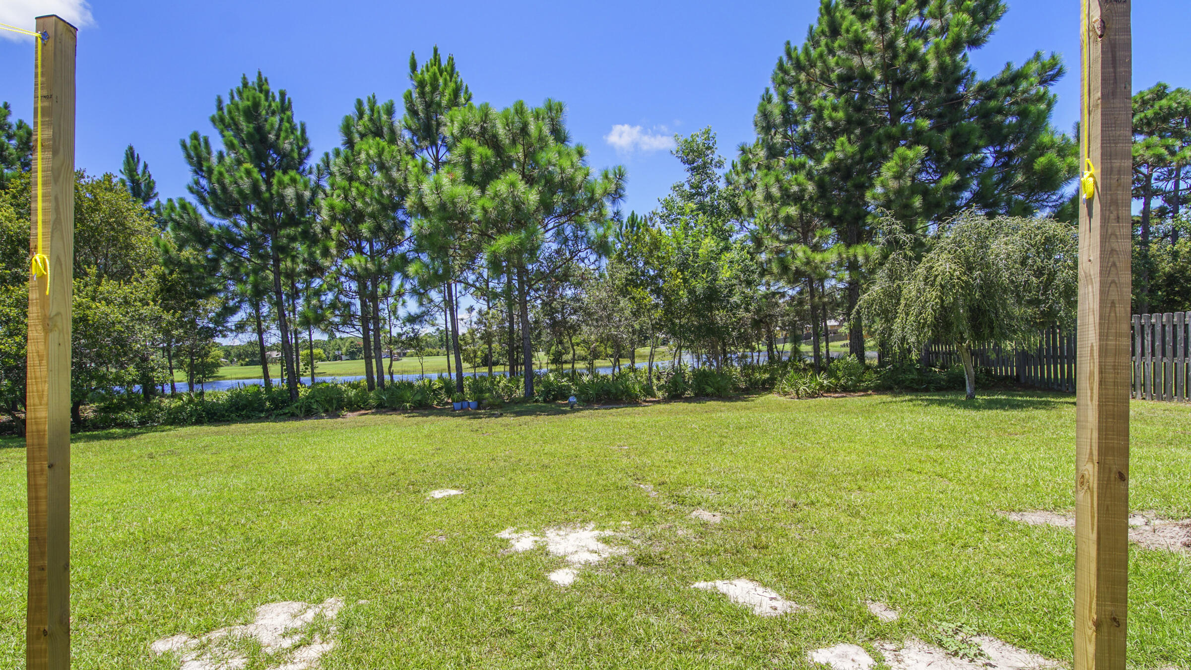 DRIFTWOOD ESTATES - Residential Lease