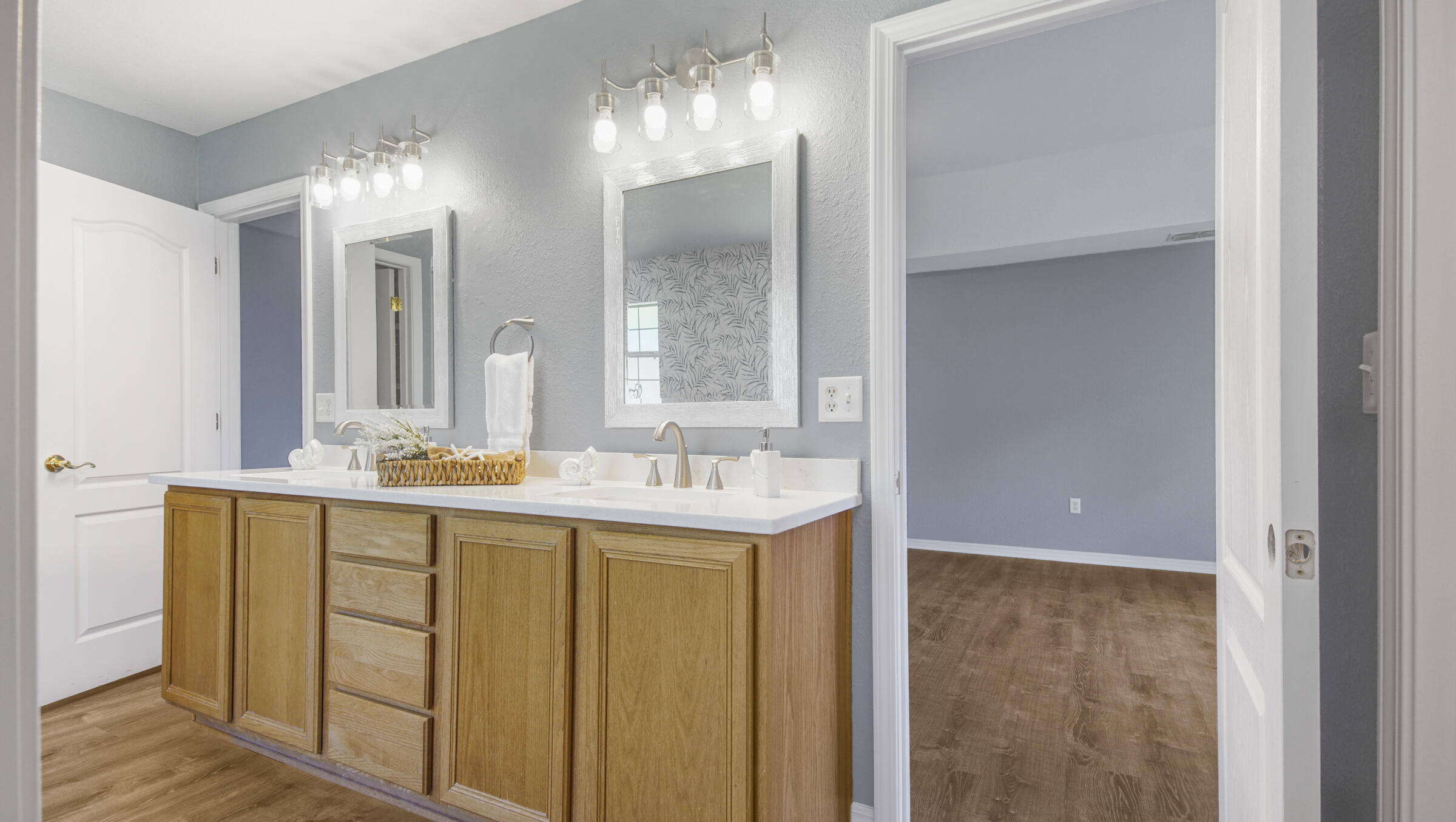 DRIFTWOOD ESTATES - Residential Lease