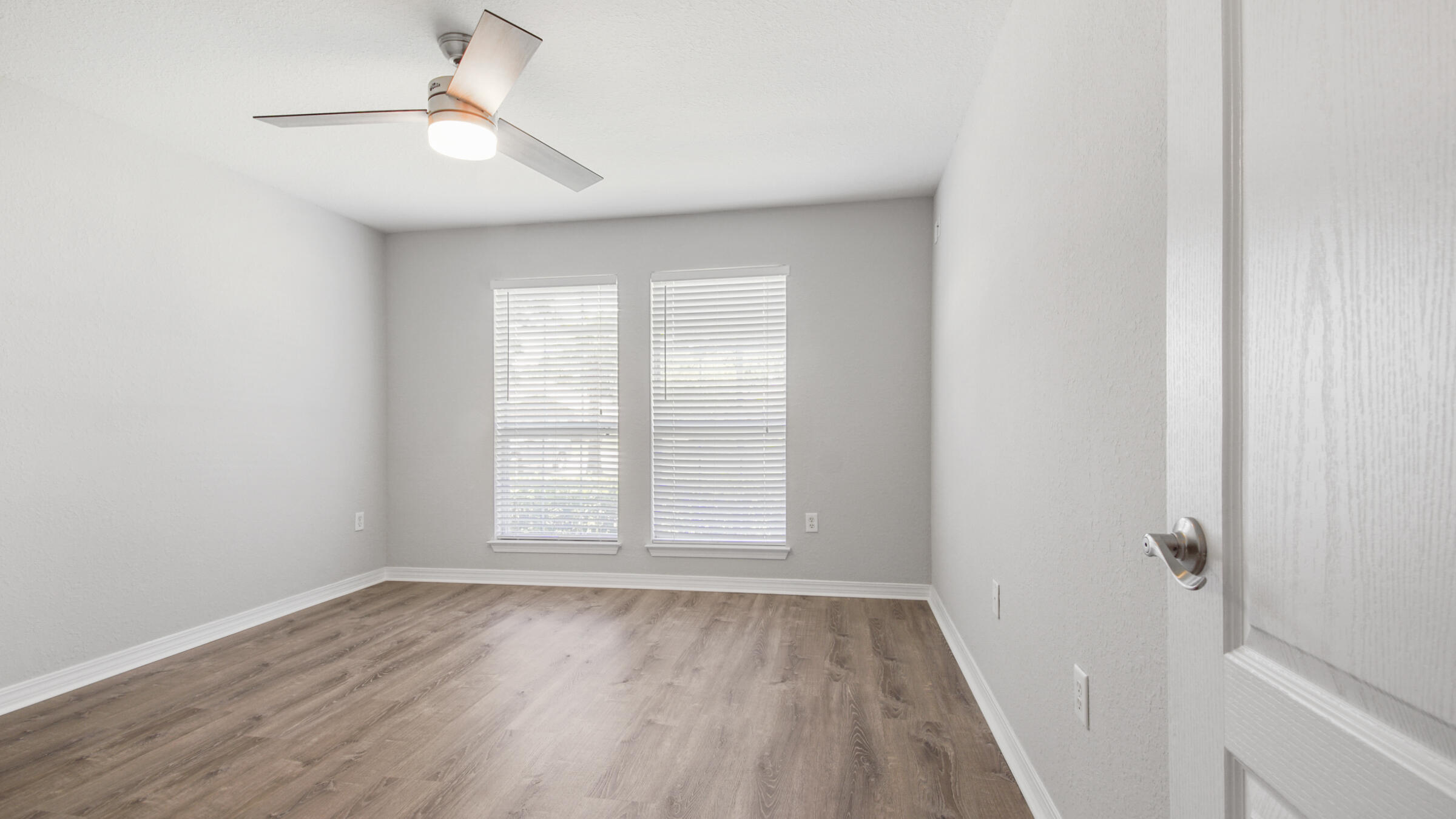 DRIFTWOOD ESTATES - Residential Lease