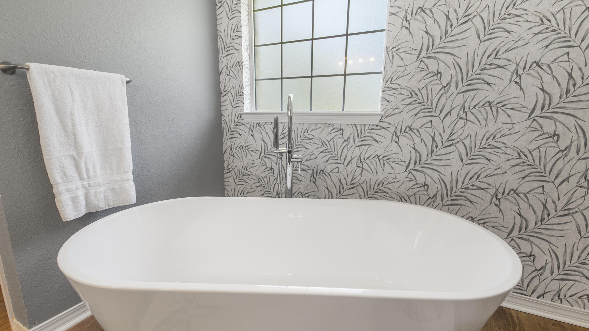 DRIFTWOOD ESTATES - Residential Lease