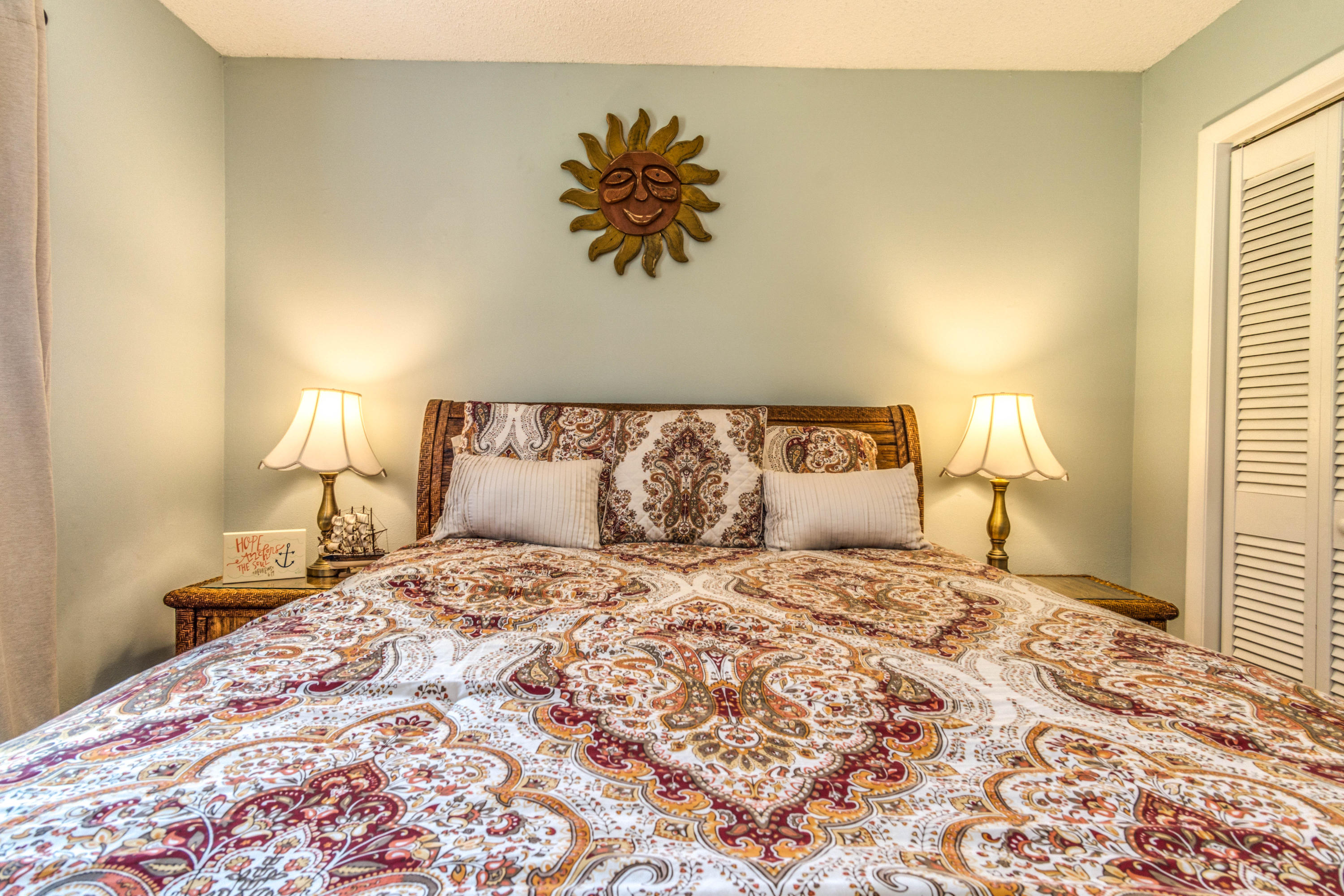 SEASCAPE CONDO GARDEN VILLA PH2 - Residential