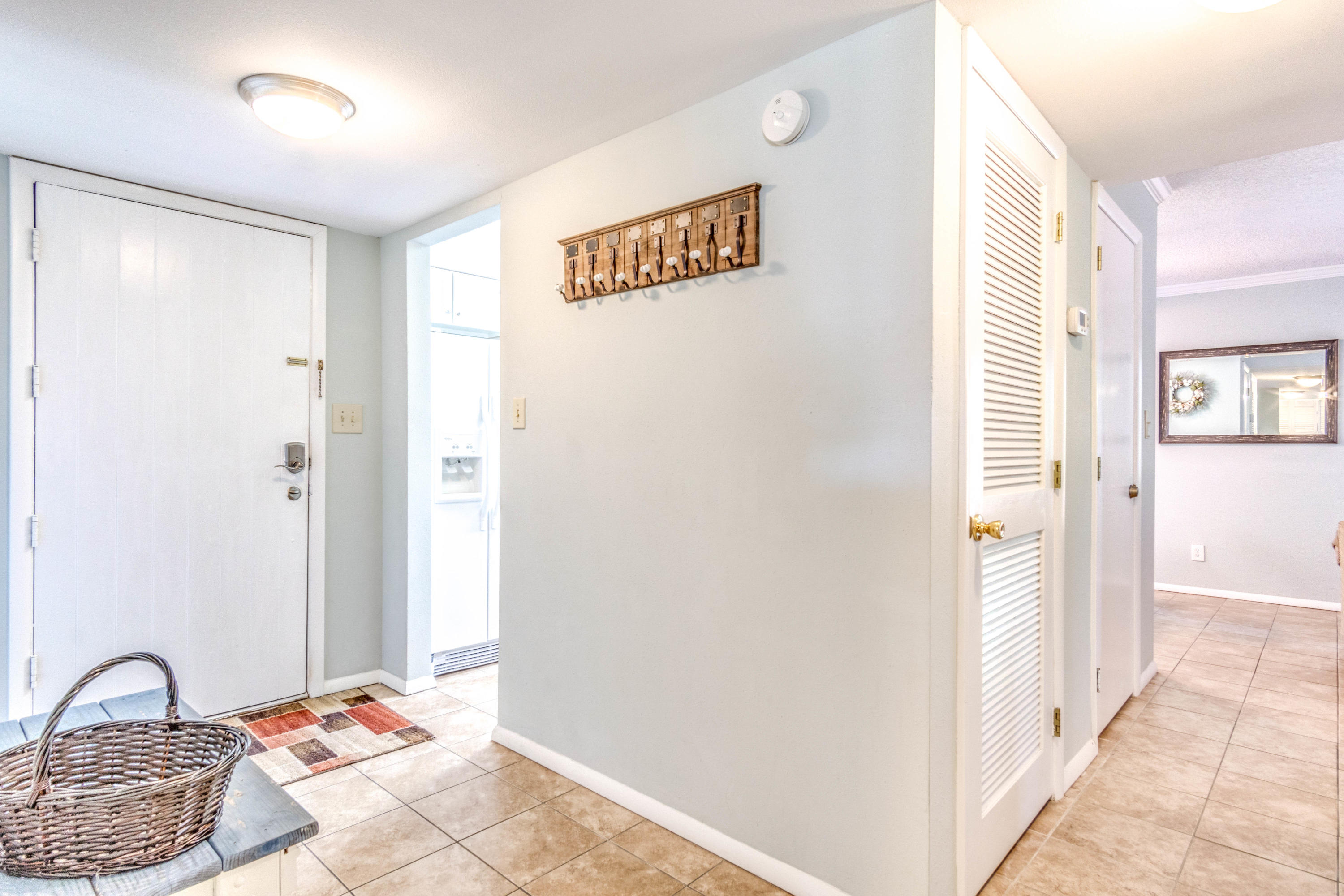 SEASCAPE CONDO GARDEN VILLA PH2 - Residential