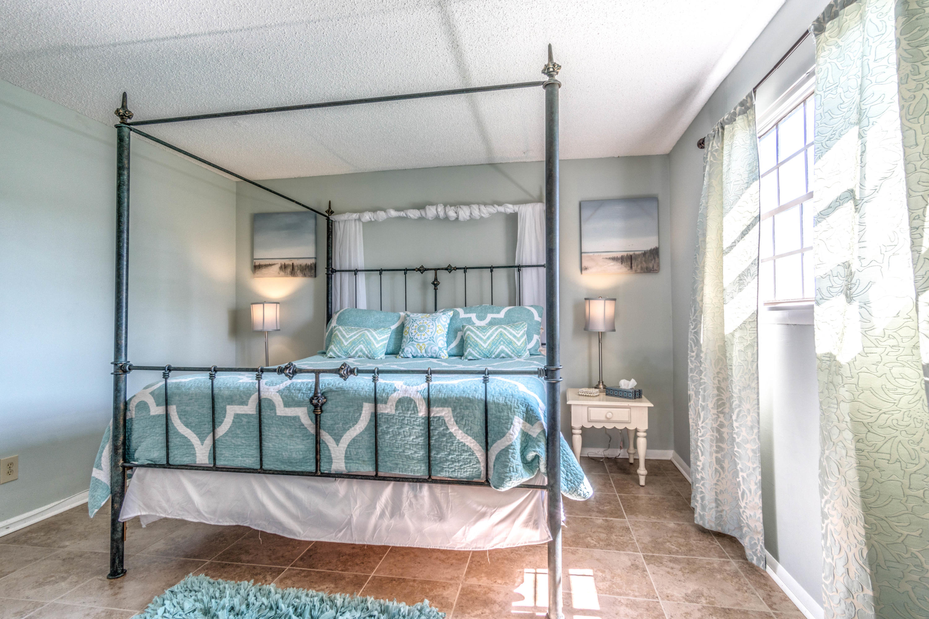 SEASCAPE CONDO GARDEN VILLA PH2 - Residential