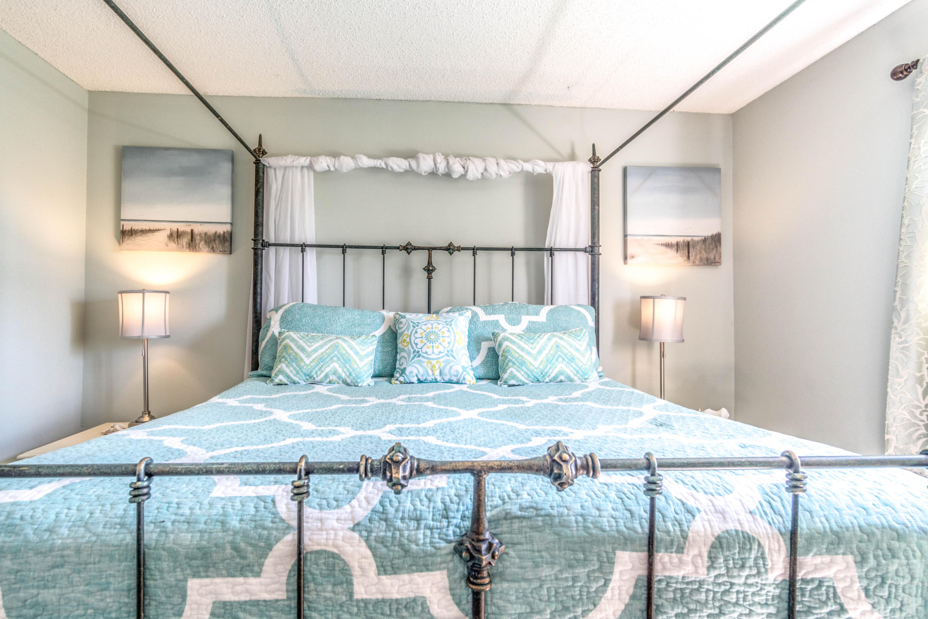 SEASCAPE CONDO GARDEN VILLA PH2 - Residential