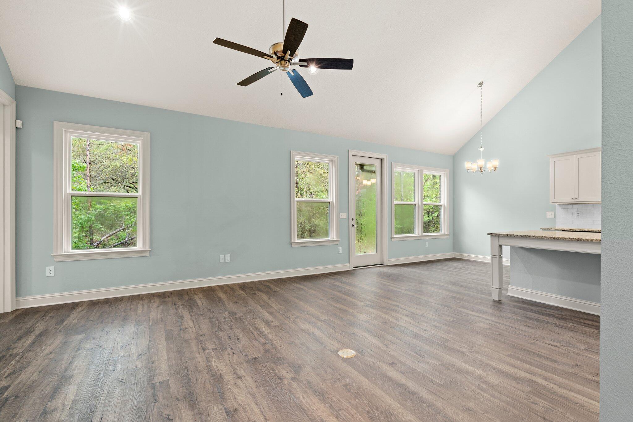 LAUREL OAKS S/D - Residential Lease