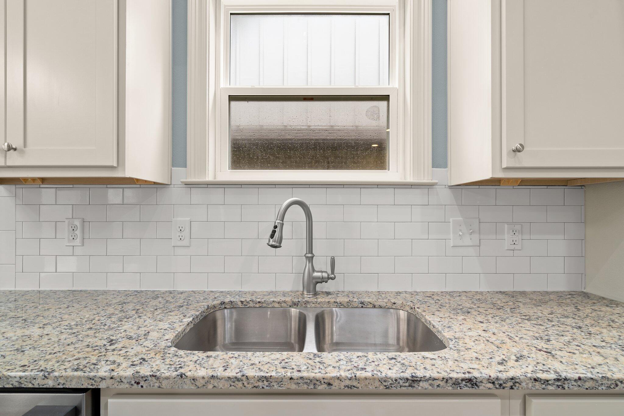 LAUREL OAKS S/D - Residential Lease