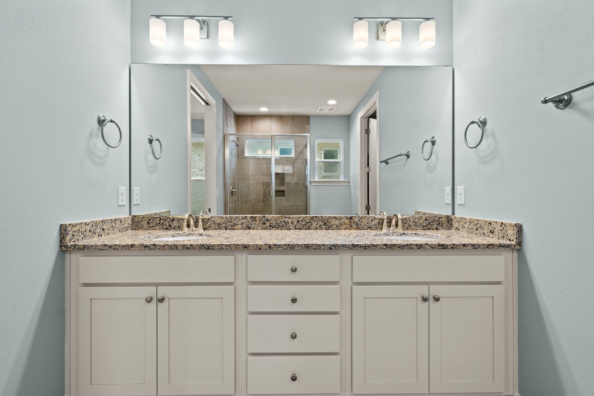 LAUREL OAKS S/D - Residential Lease