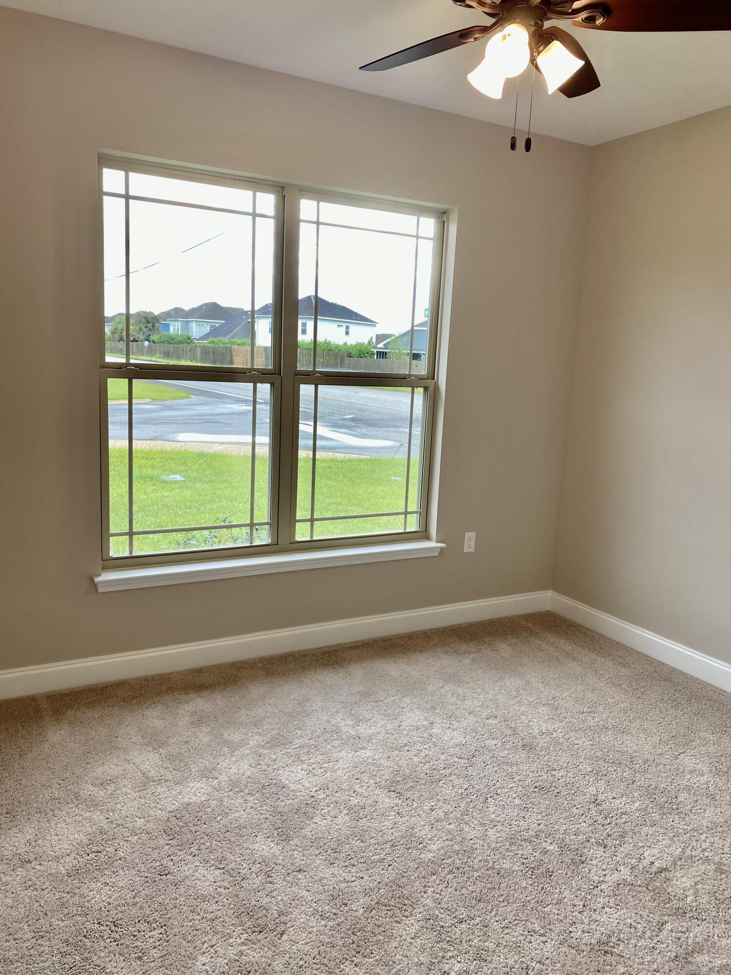 MCKENZIE MEADOWS - Residential